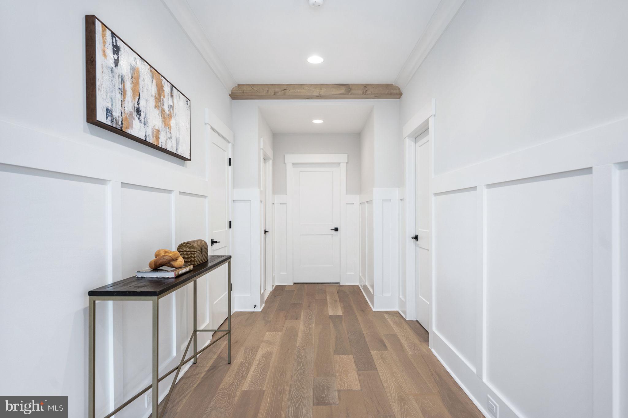 VIENNA WOODS - Residential