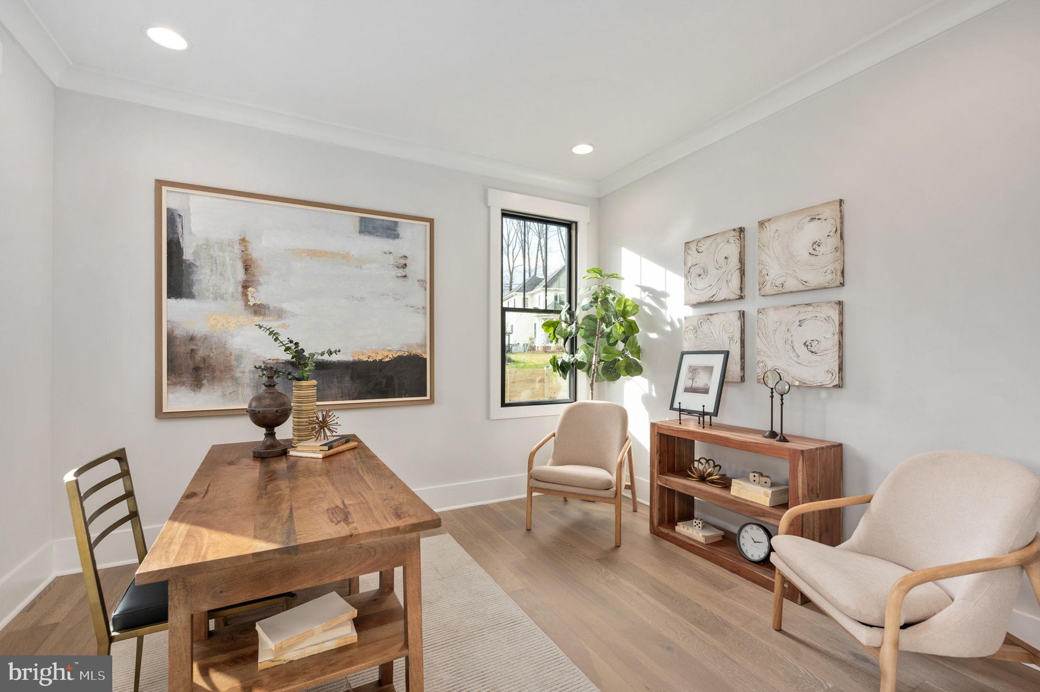 VIENNA WOODS - Residential