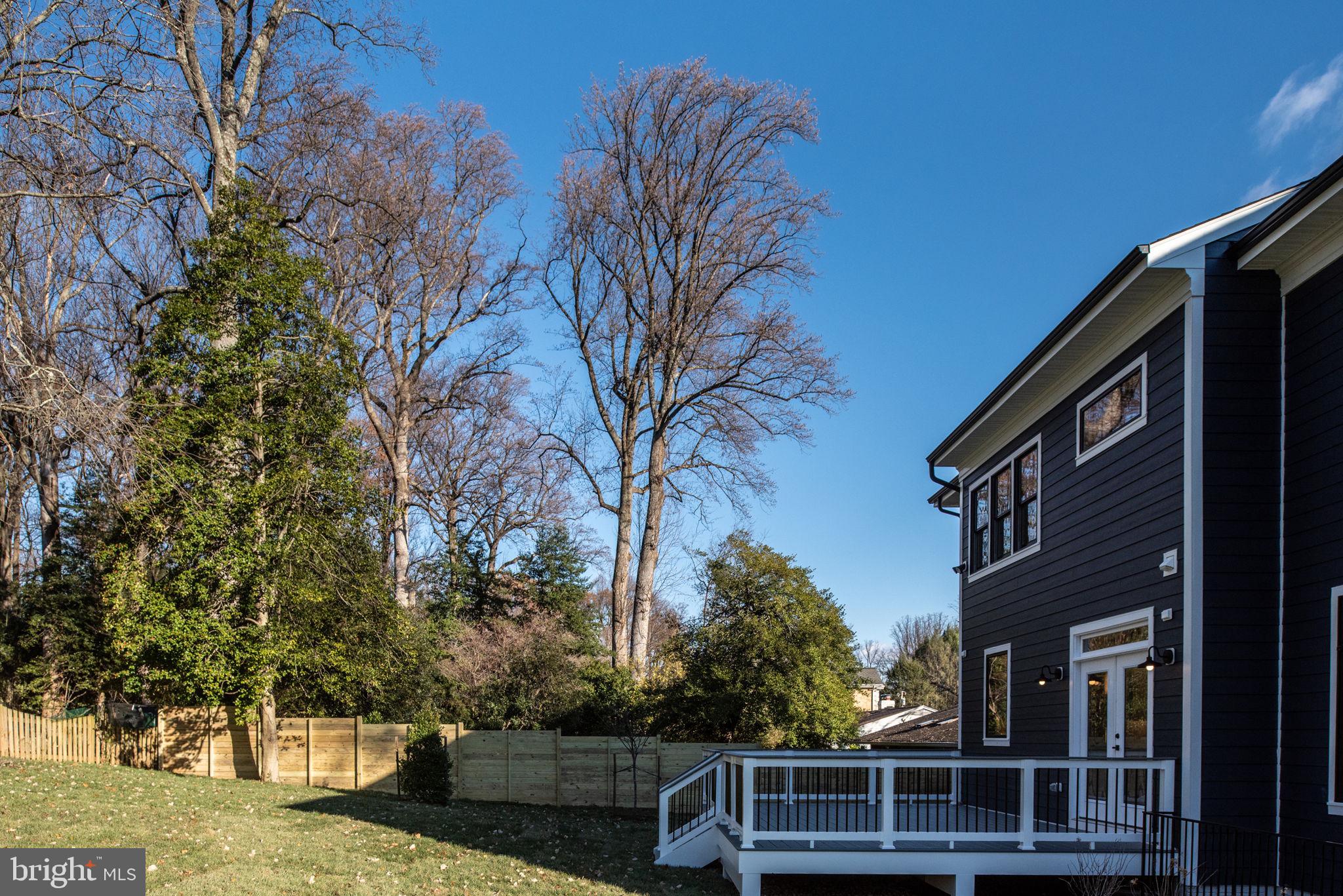 VIENNA WOODS - Residential