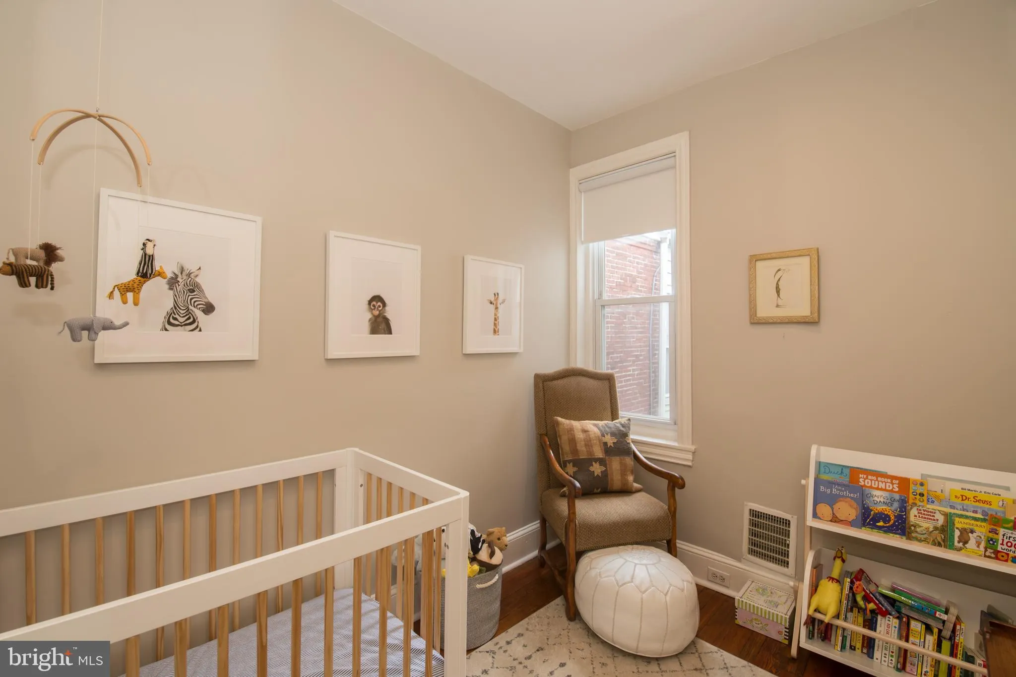 Philadelphia, Pennsylvania 19130, United States, 3 Bedrooms Bedrooms, ,1 BathroomBathrooms,Residential,Pending,7649