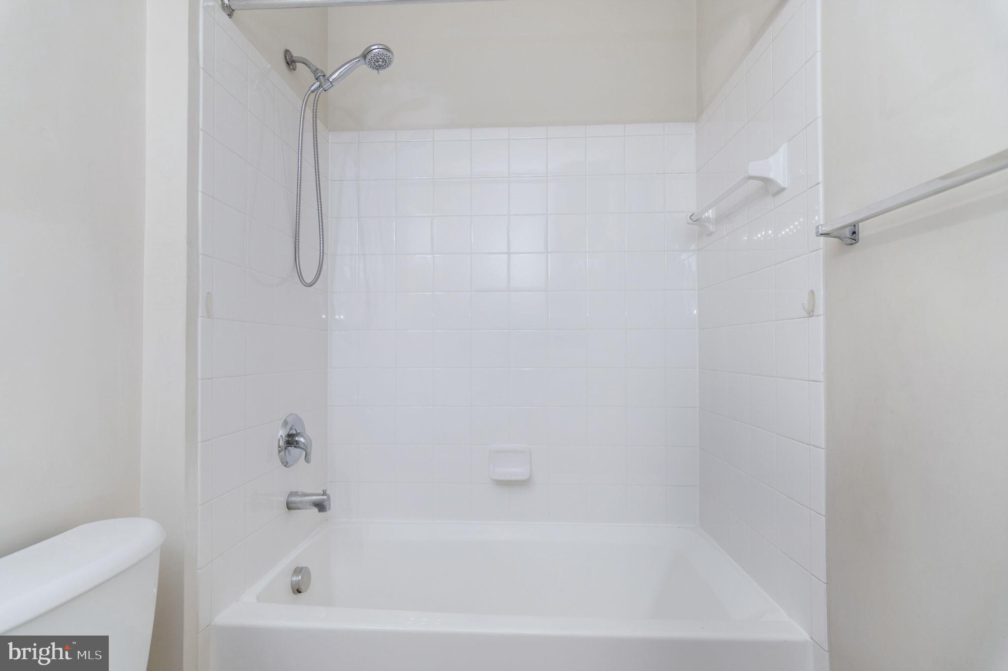 POTOMAC CLUB - Residential