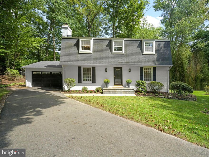 Welcome to this beautifully renovated home in the heart on Vienna!  

 This charming home has been professionally renovated with modern finishes, making it the perfect blend of comfort and style. 
<p> Main Level: an open floor plan seamlessly connects the living room, dining area, family room and the brand-new gourmet kitchen, creating an ideal space for entertaining and daily living. 

The kitchen was fully redesigned & renovated. With elegant White Shaker cabinets, a grand quartz island, brand new stainless-steel appliances, and a pantry, this kitchen is sure to inspire your inner chef. The kitchen door leads onto the brand new deck and a large patio with views of the private backyard. 

<p> Upper Level: the upper level offers a serene escape with a primary suite that features a spacious walk-in closet and a luxurious en-suite bath with a double vanity and a walk-in shower. Three additional  bedrooms and a hallway bath ensure comfort and privacy for all. 

<p> Lower Level: the fully renovated basement features a spacious entertainment area complemented by a contemporary wet bar—this space is perfect for hosting gatherings and celebrations. A private bedroom and a full bath make this space ideal for overnight guests or accommodating extended family. 

Outdoors: the large backyard is professionally landscaped and features an expansive brand new deck and large patio - a perfect space for enjoying warm summer days with family and friends. <p> With updated light fixtures, freshly painted interiors and exteriors, and a welcoming curb appeal complete with a stylish front door and flagstone entrance area, this home is truly move-in ready.

<p> Updates: Brand new kitchen and bathrooms; new hardwood floors; new carpet; new appliances (Thor, Kitchen Aid); new cabinets; new carpet; fully finished basement with a new wet bar; new electric fireplace; new plumbing and light fixtures;  new deck; new interior and exterior paint.<p>