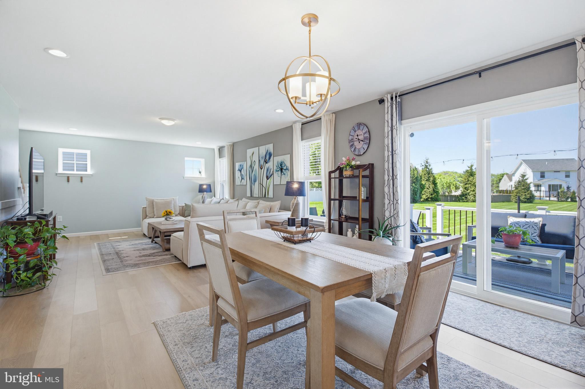 BRIDLE PATH - Residential