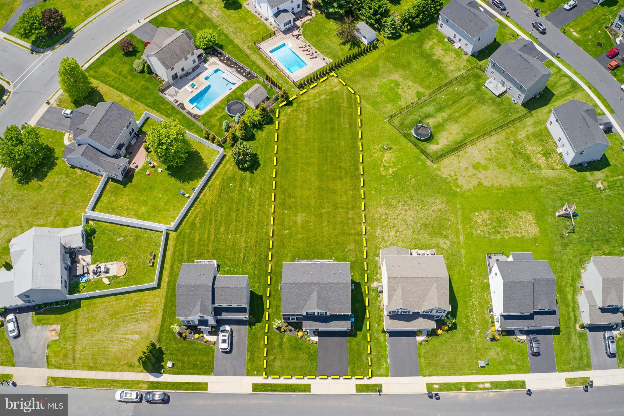 BRIDLE PATH - Residential