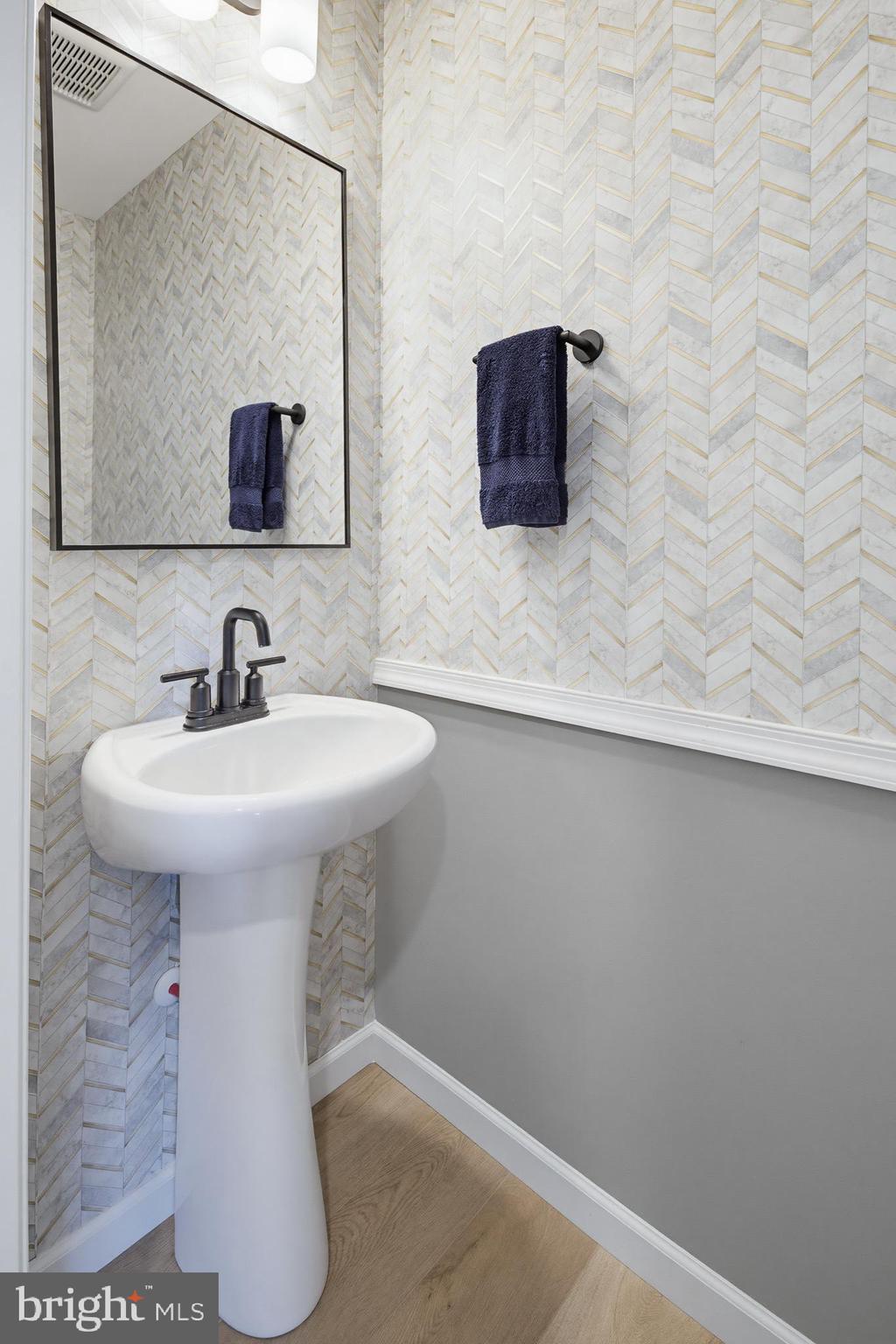 BRIDLE PATH - Residential