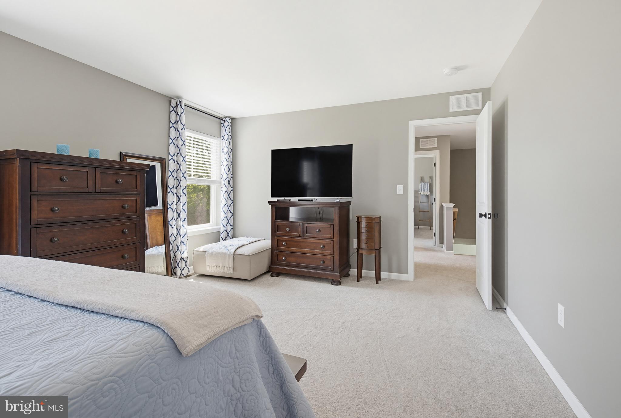 BRIDLE PATH - Residential