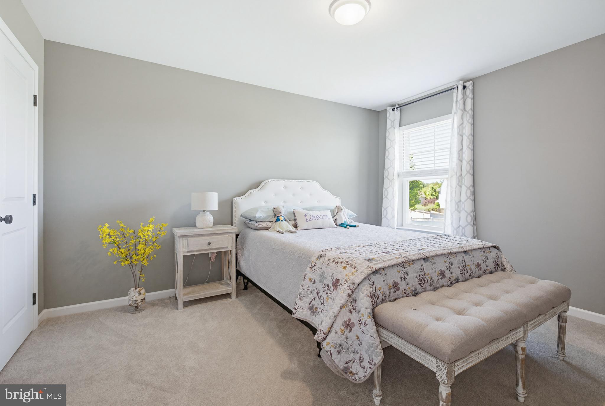 BRIDLE PATH - Residential