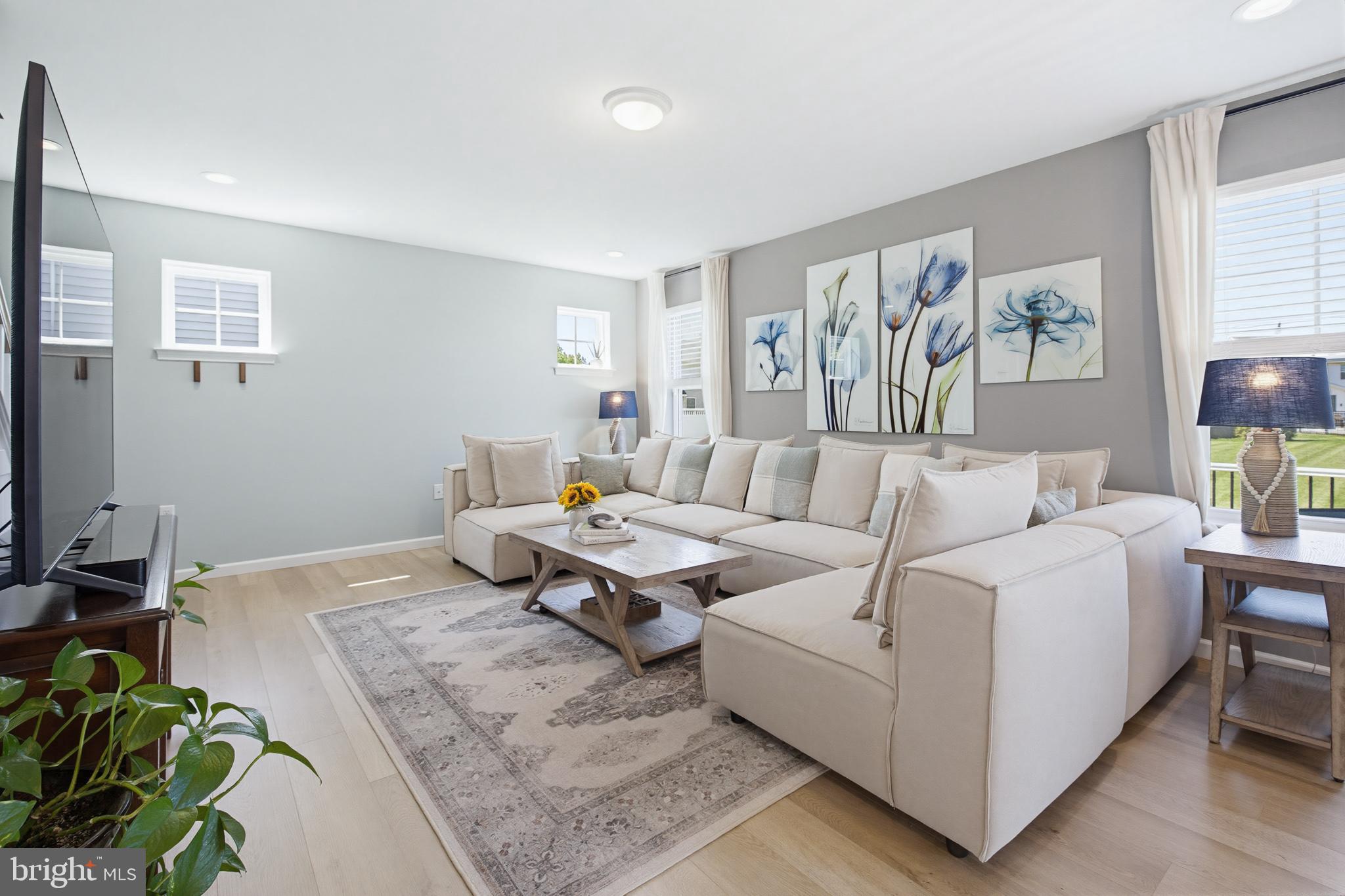 BRIDLE PATH - Residential