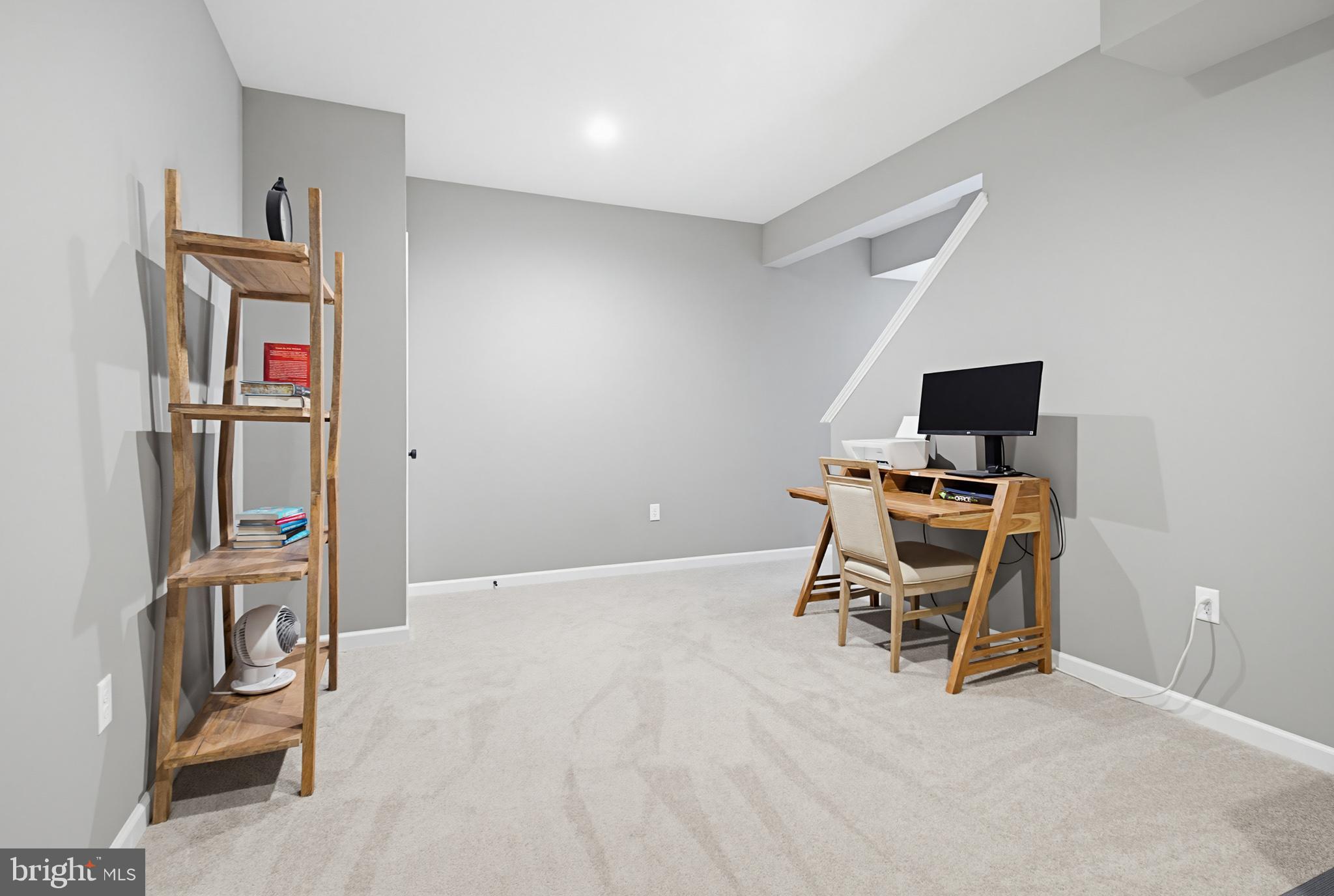 BRIDLE PATH - Residential