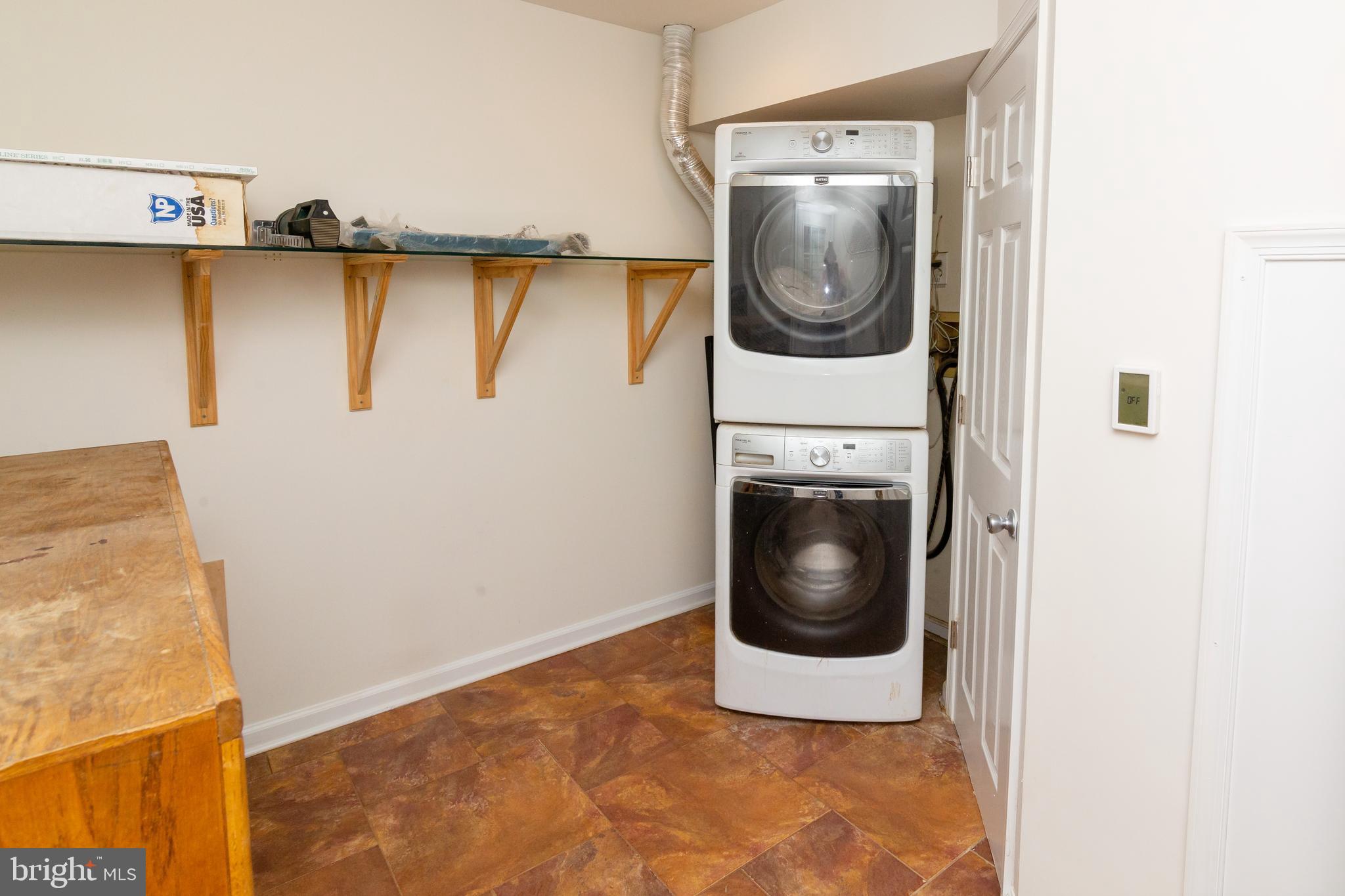 REVELL DOWNS - Residential