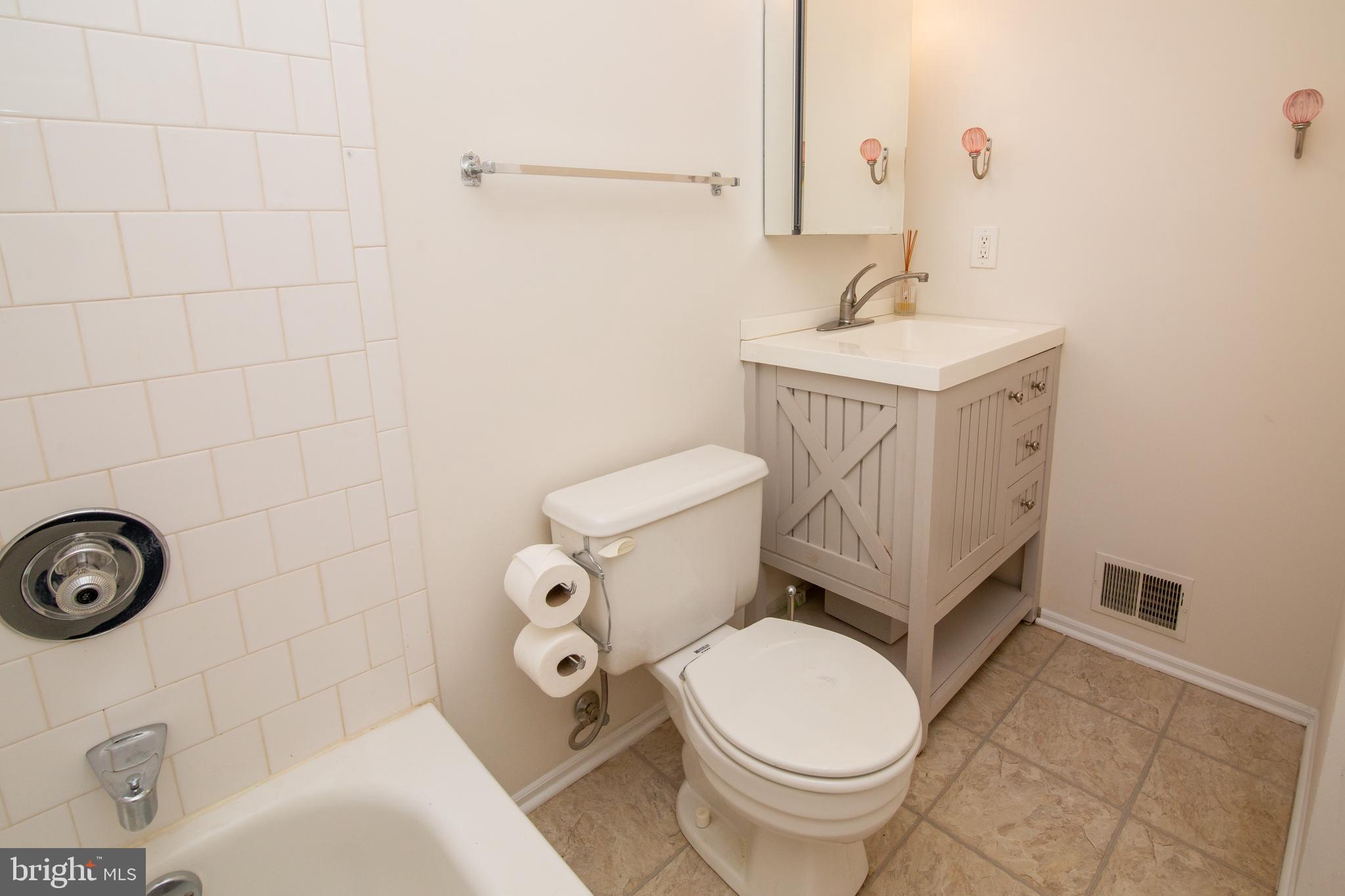 REVELL DOWNS - Residential