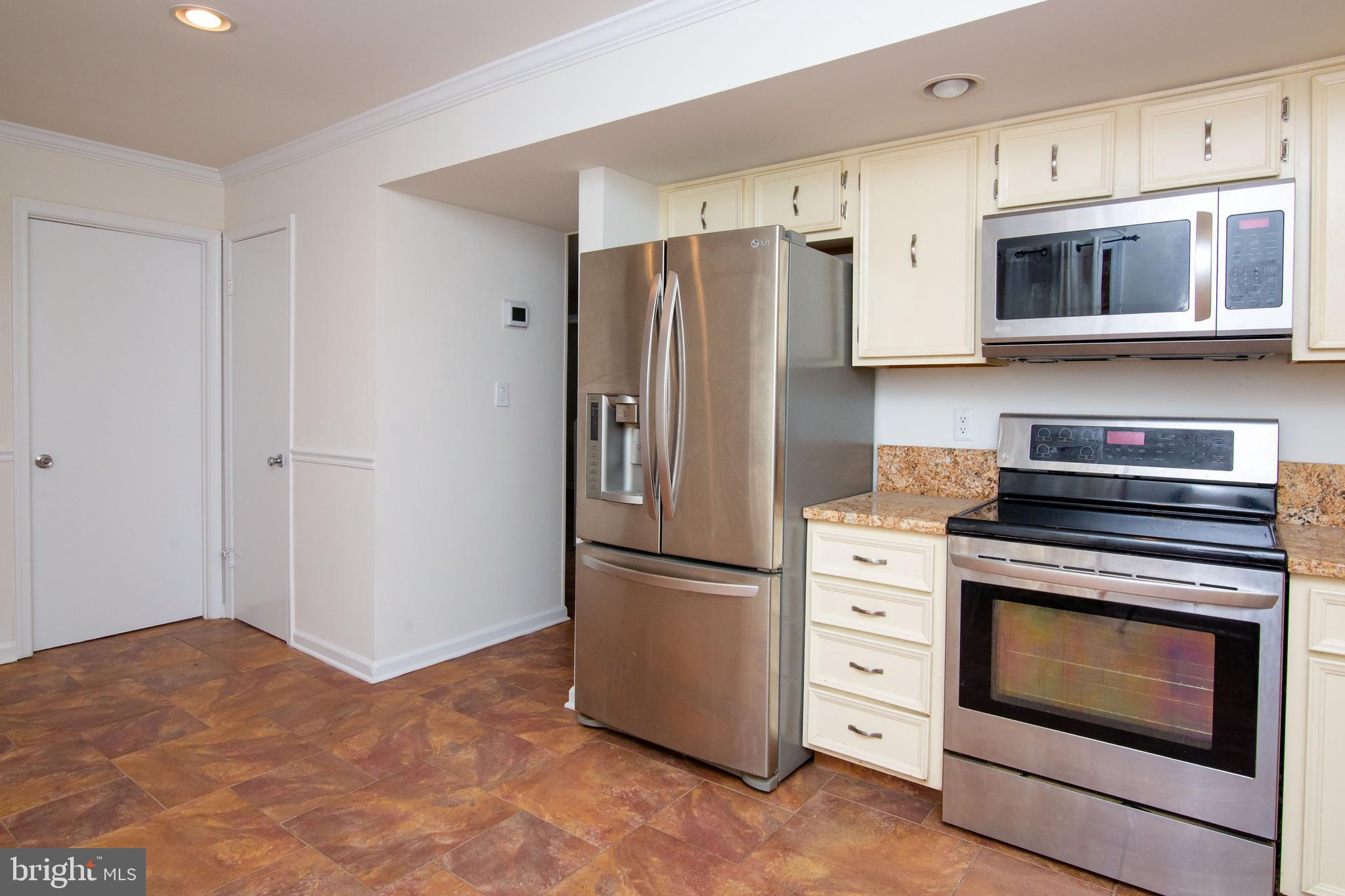 REVELL DOWNS - Residential