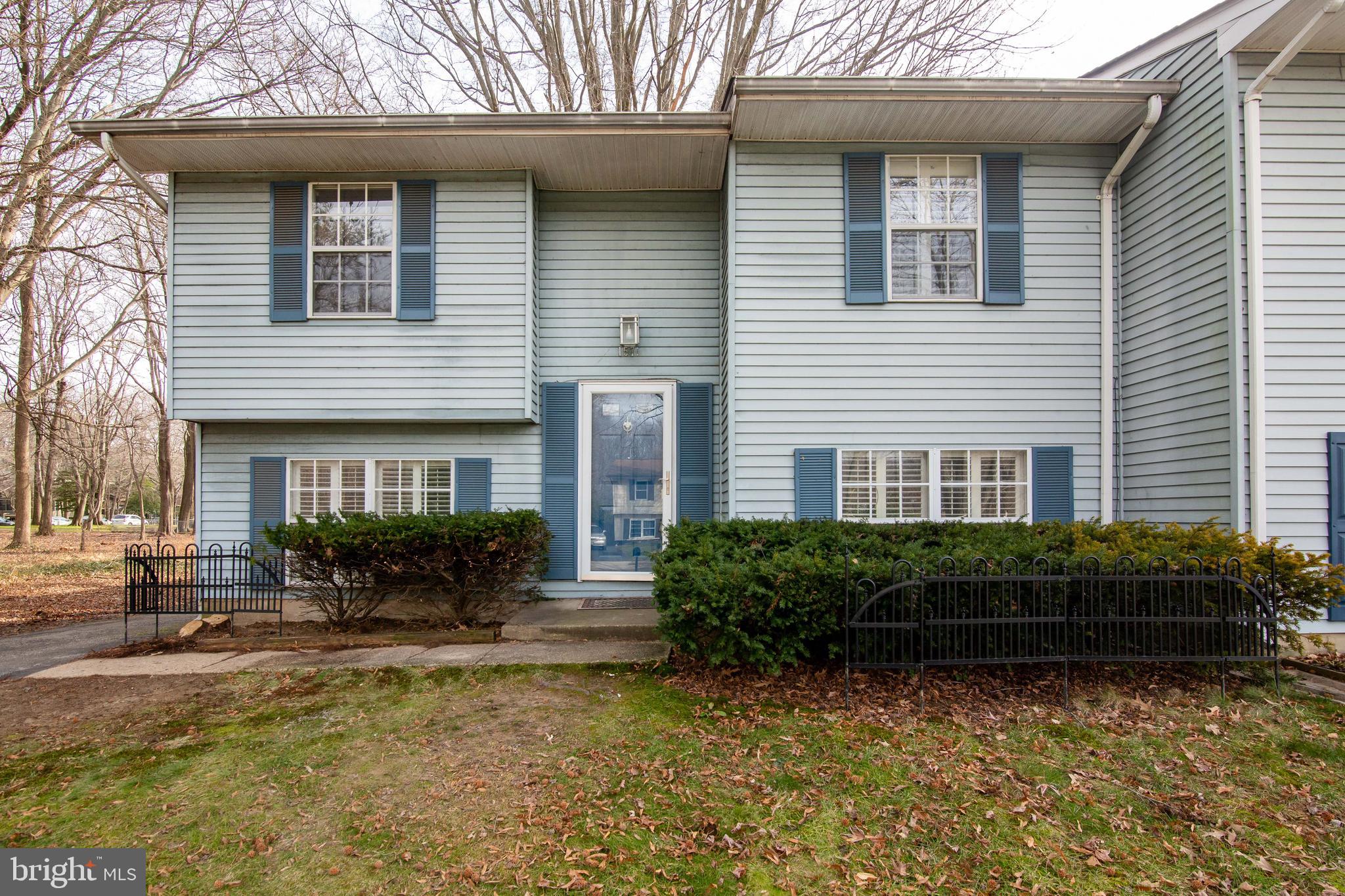 REVELL DOWNS - Residential