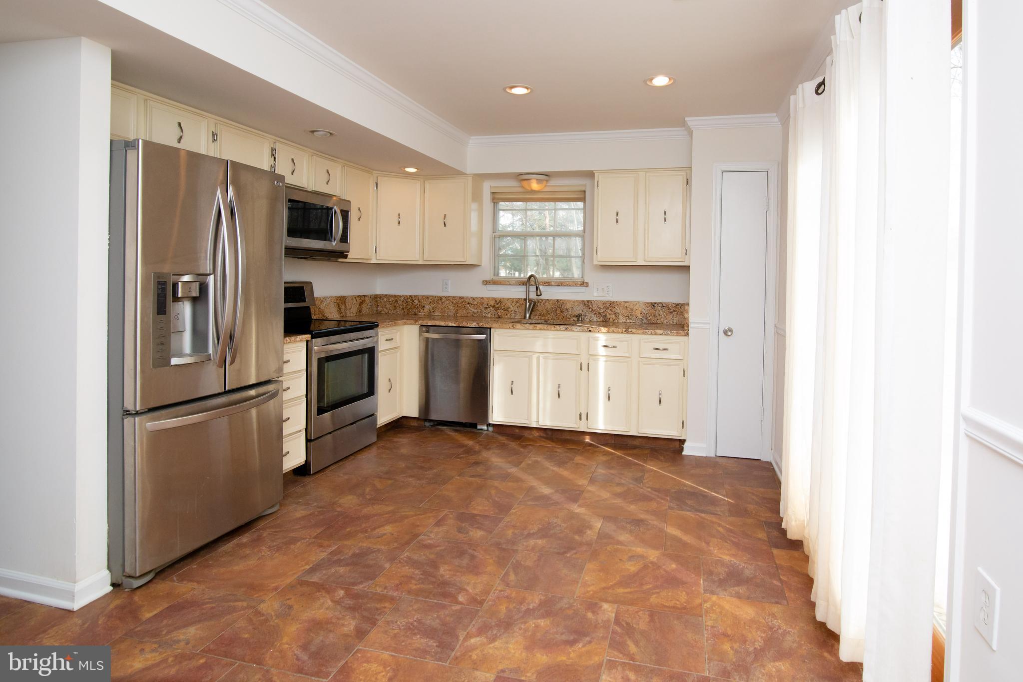 REVELL DOWNS - Residential