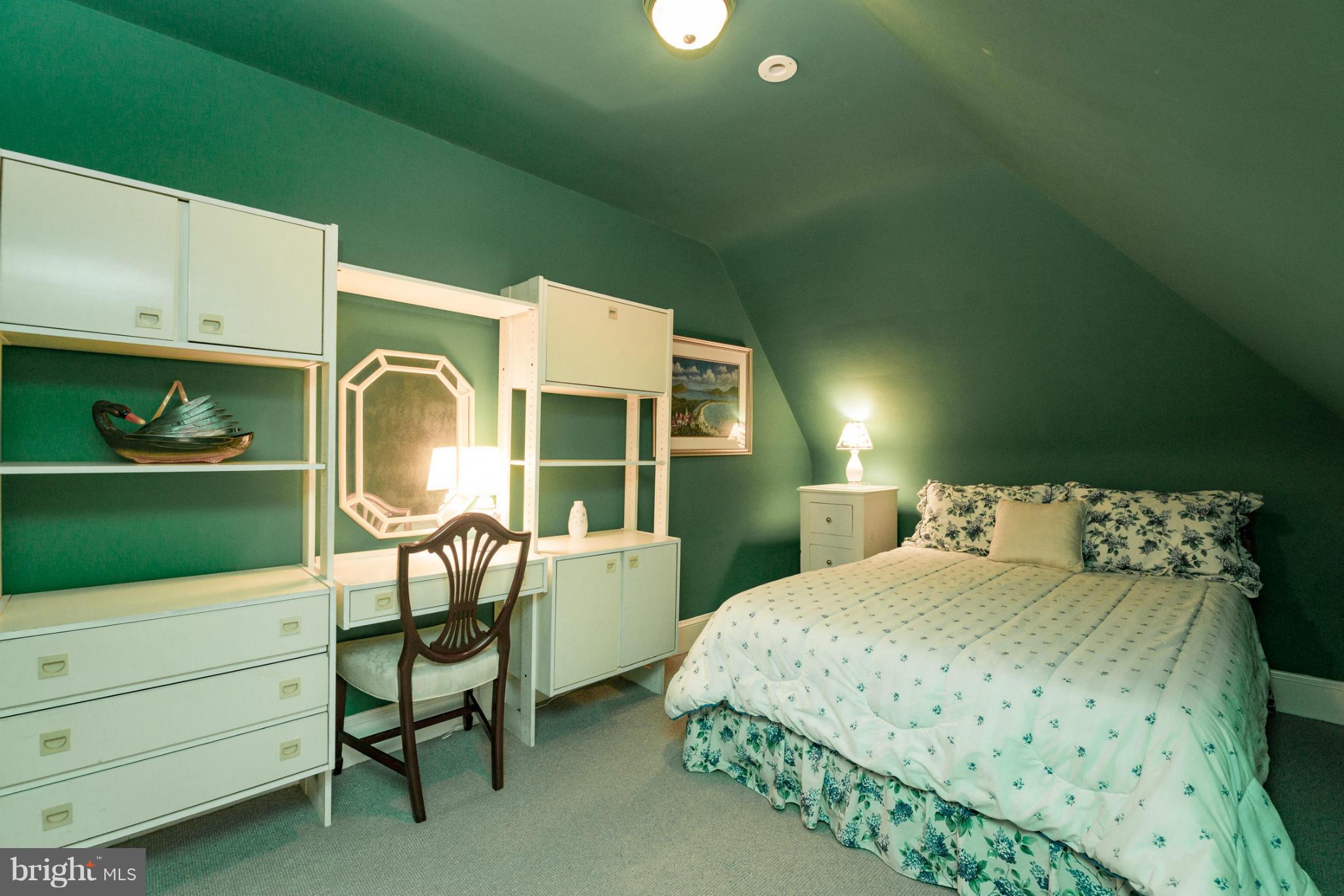 GUILFORD - Residential