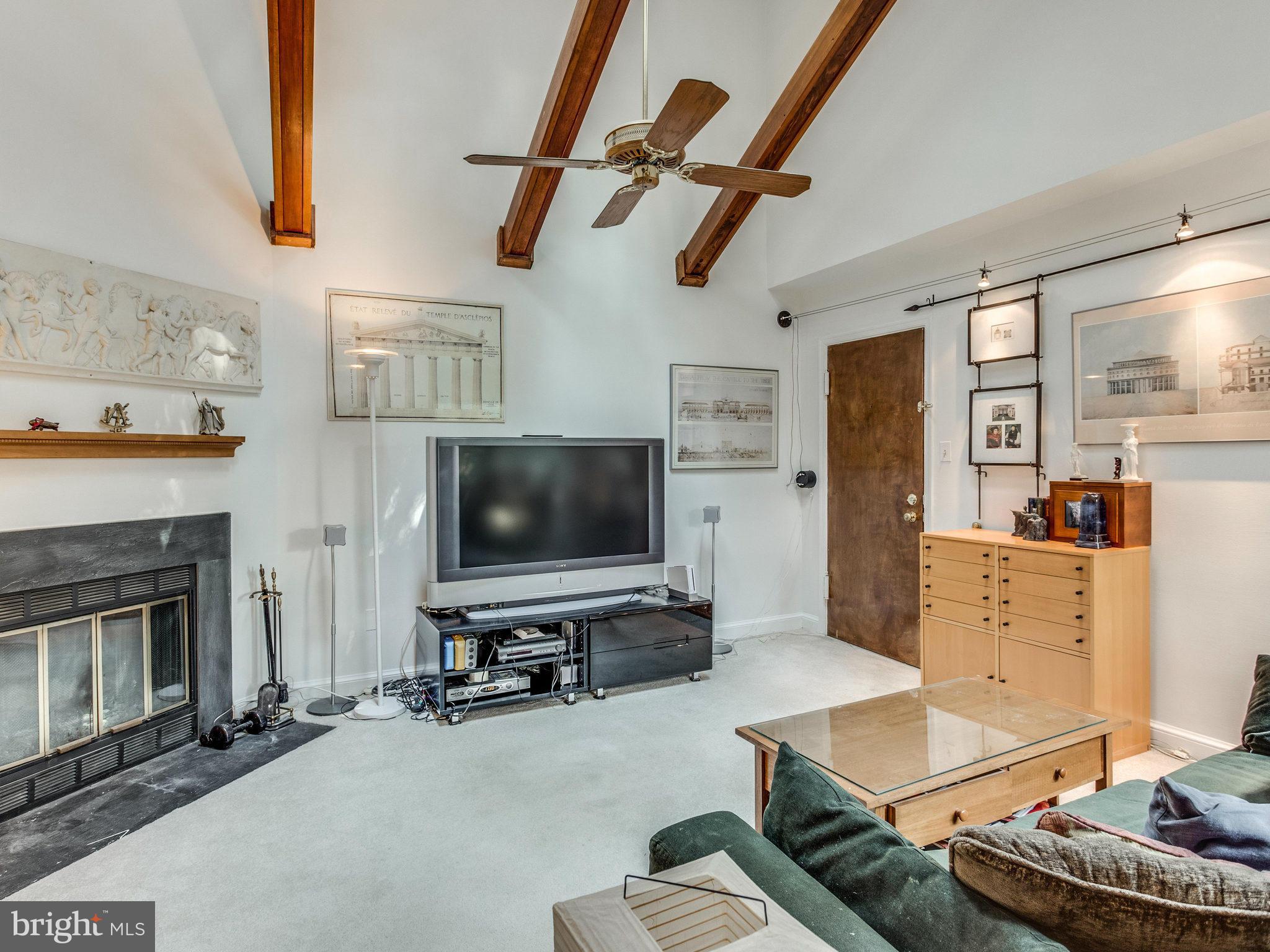 PALISADE GARDENS - Residential