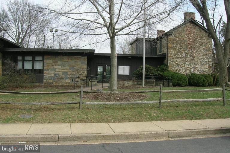 PALISADE GARDENS - Residential