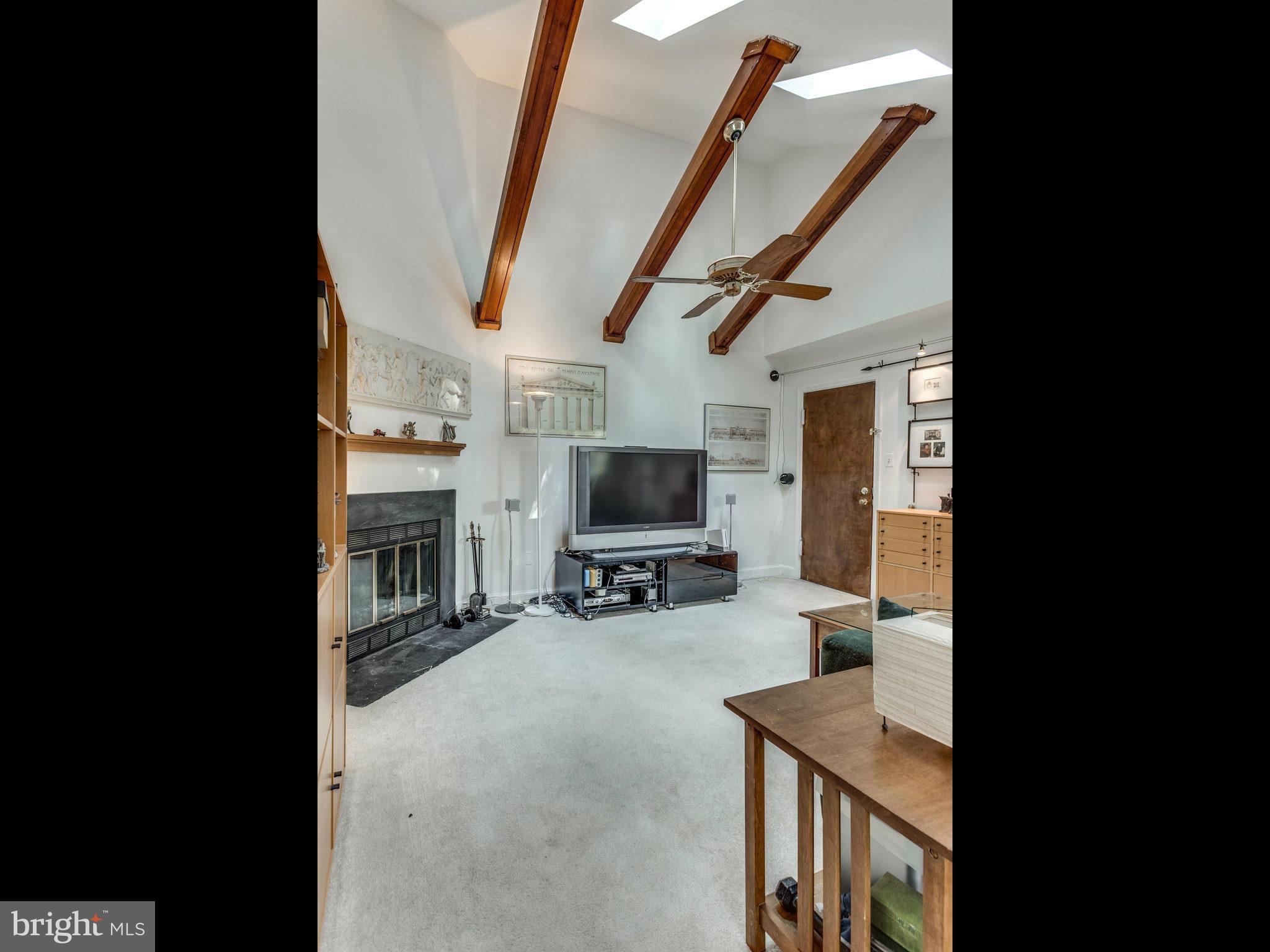 PALISADE GARDENS - Residential