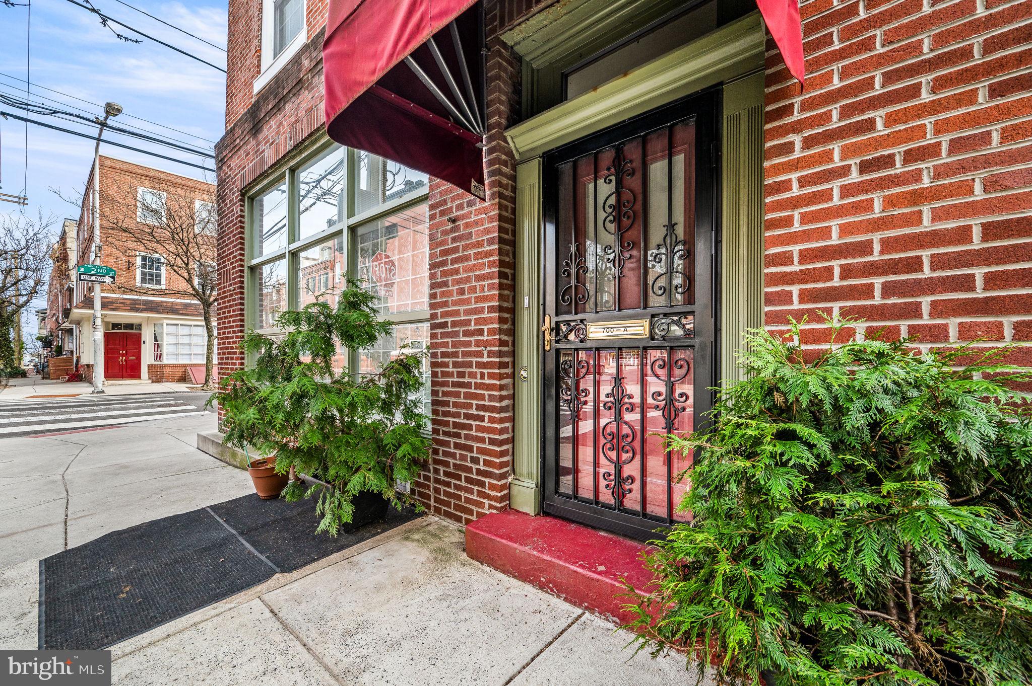 QUEEN VILLAGE - Residential Income