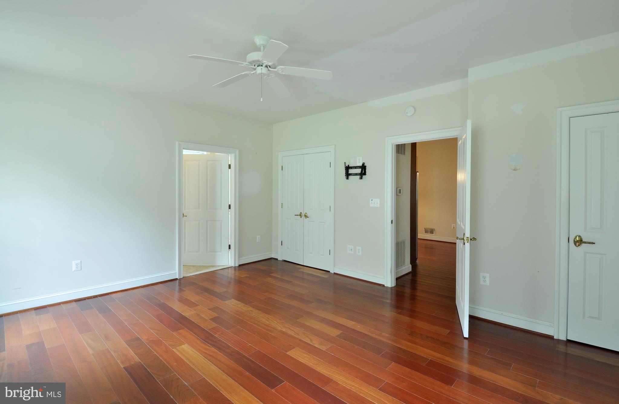 MEADOWBROOK ESTATES - Residential