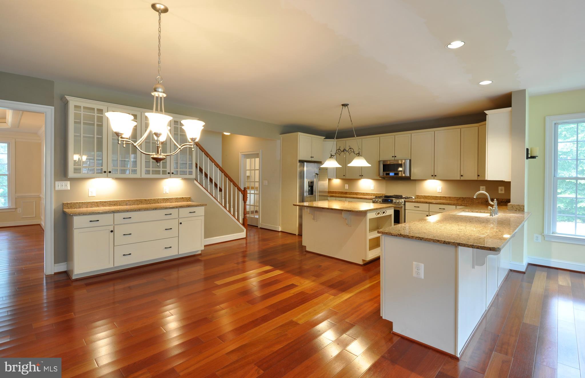 MEADOWBROOK ESTATES - Residential