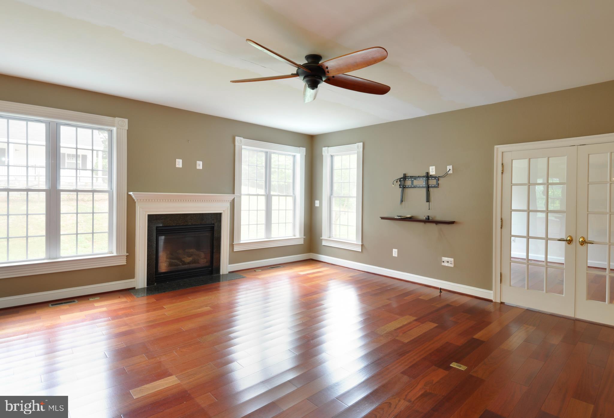 MEADOWBROOK ESTATES - Residential