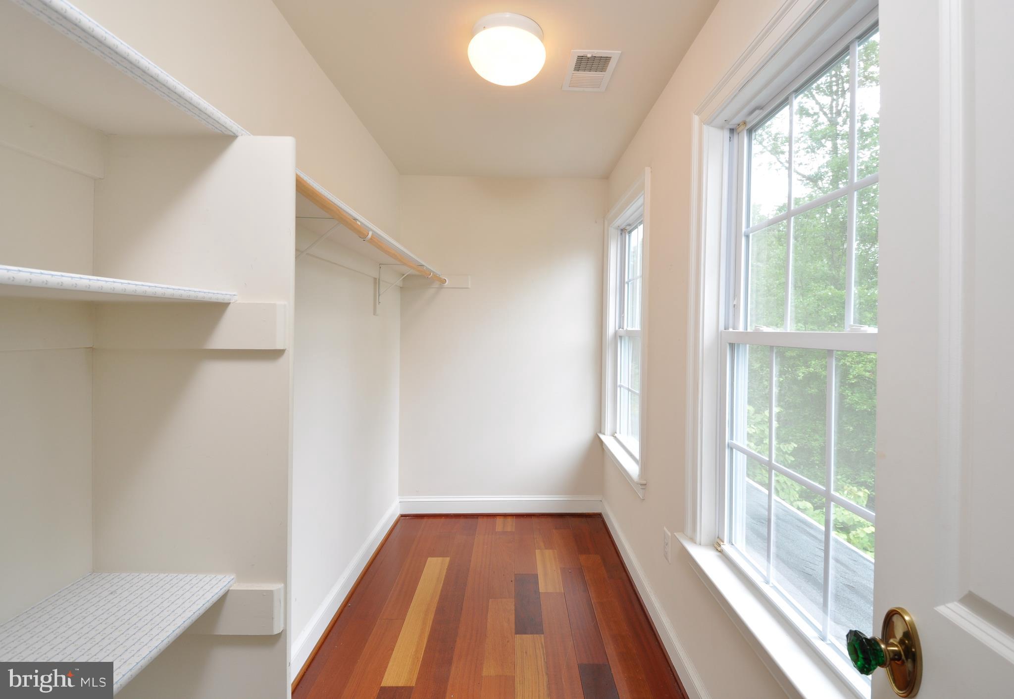 MEADOWBROOK ESTATES - Residential