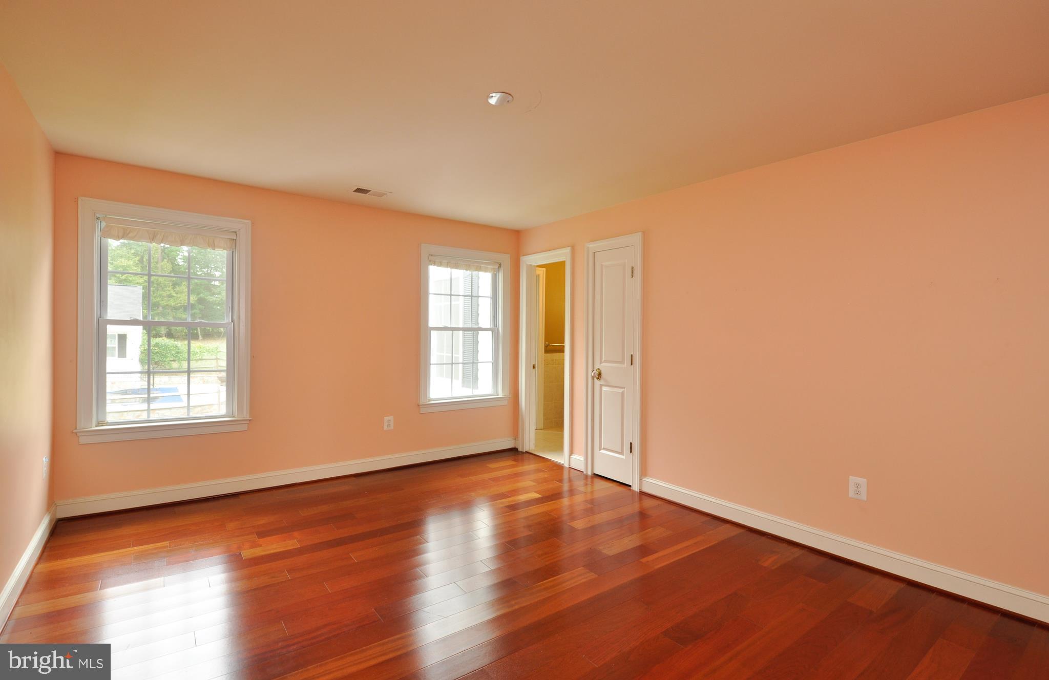 MEADOWBROOK ESTATES - Residential