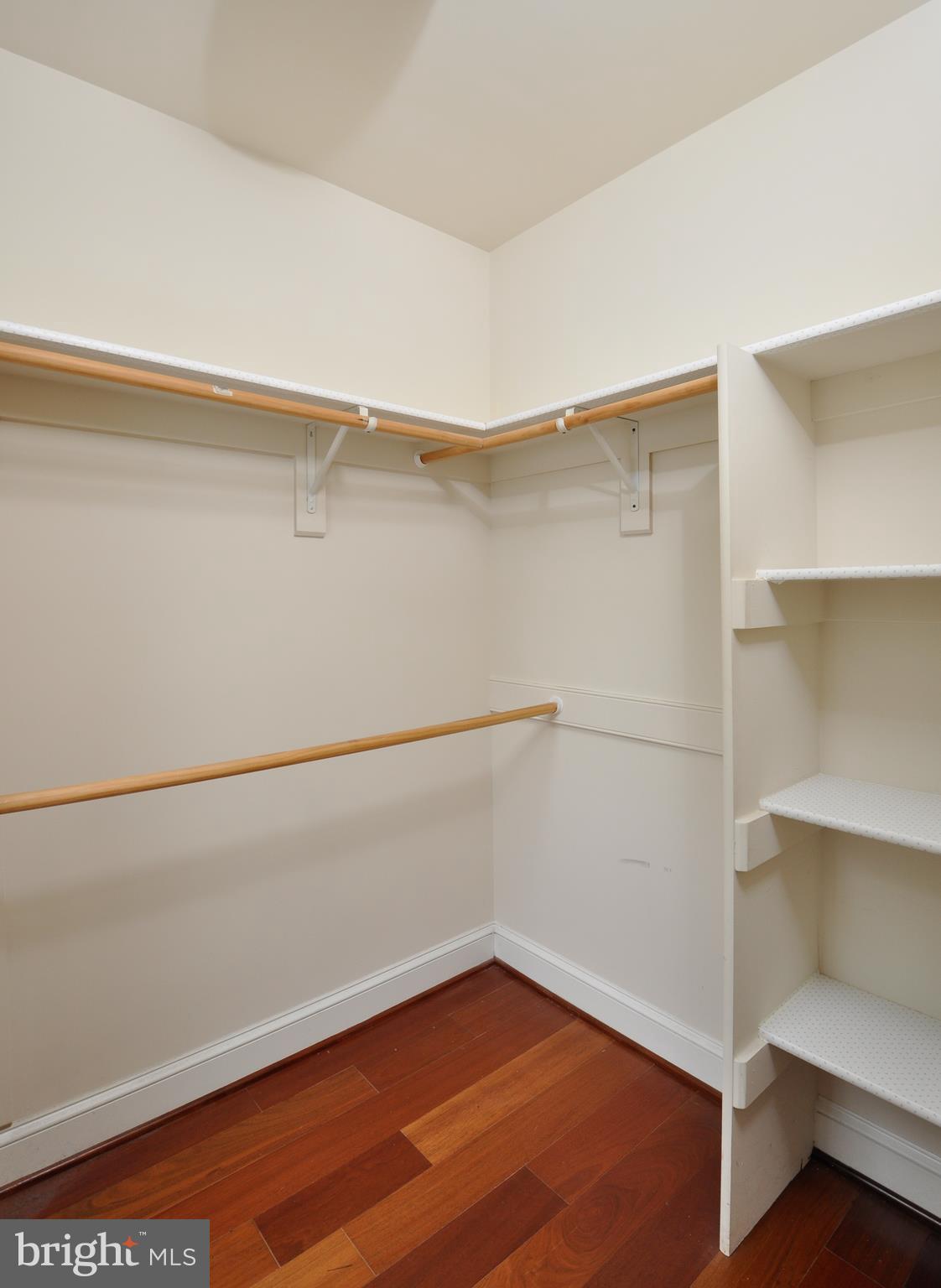 MEADOWBROOK ESTATES - Residential