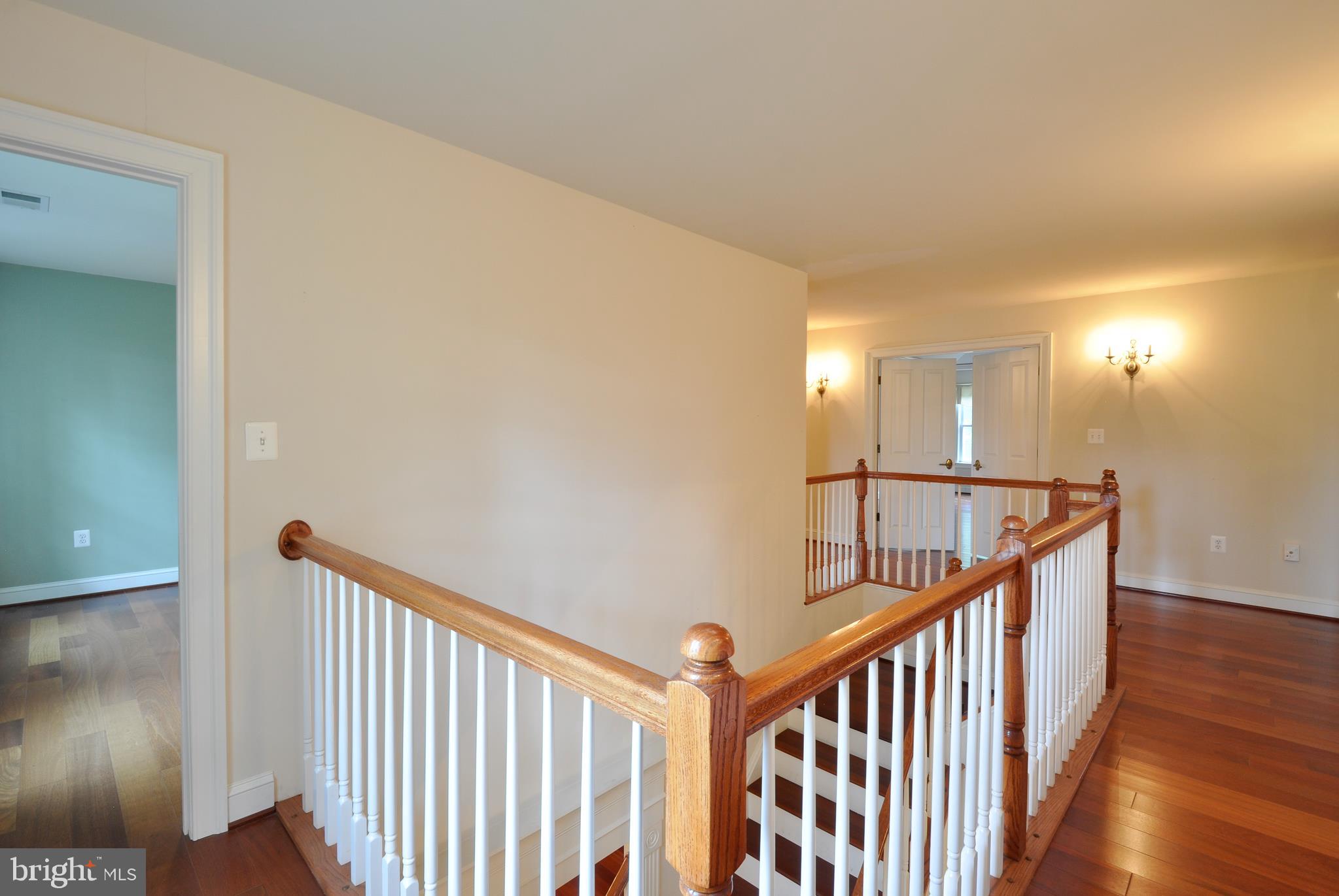 MEADOWBROOK ESTATES - Residential