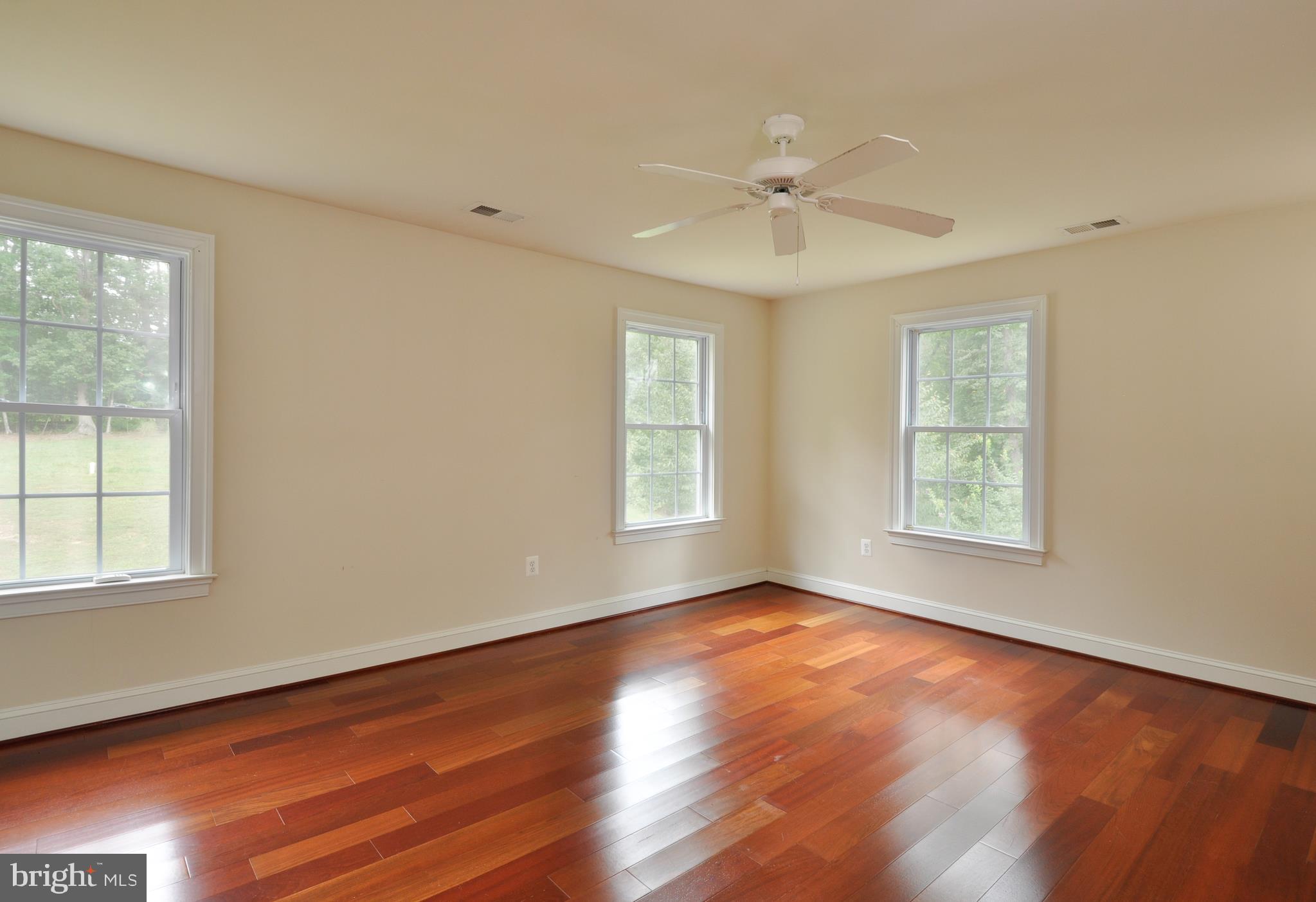 MEADOWBROOK ESTATES - Residential