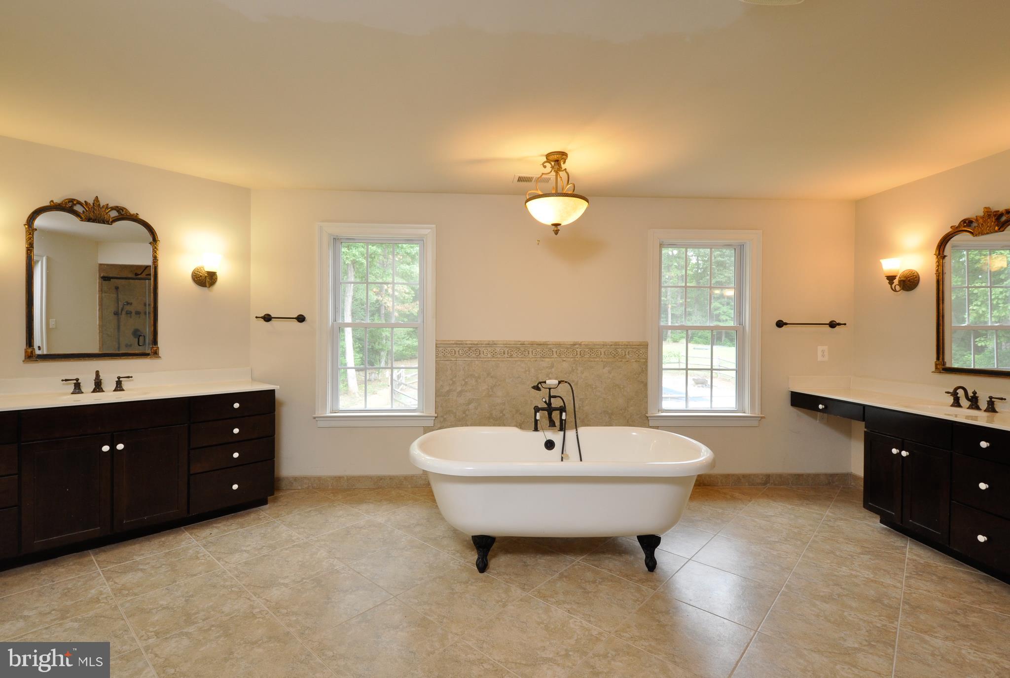 MEADOWBROOK ESTATES - Residential