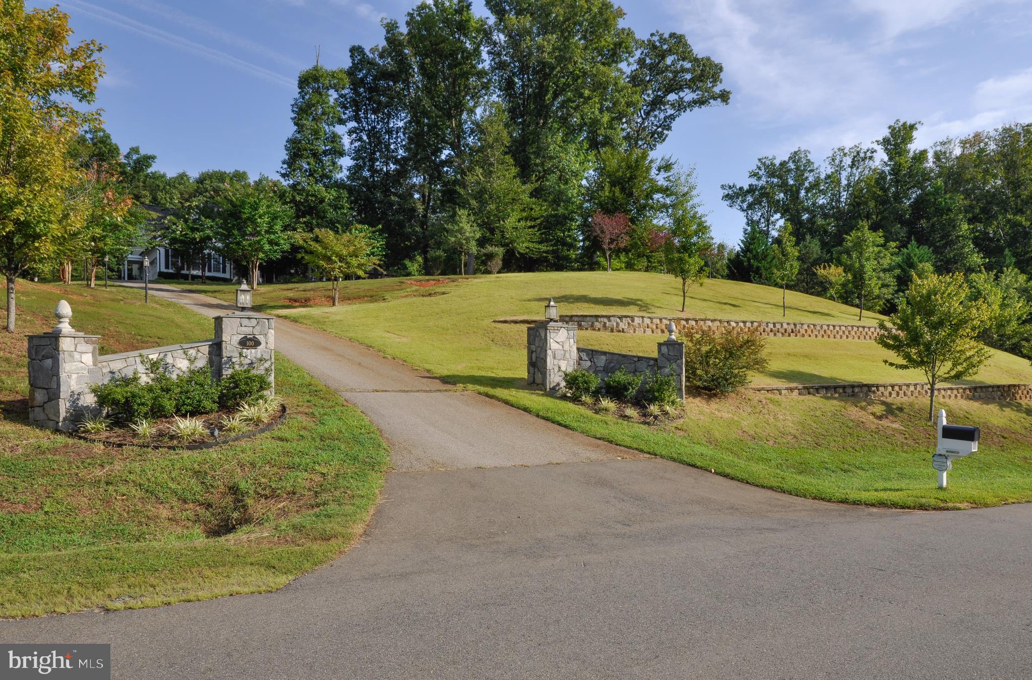 MEADOWBROOK ESTATES - Residential