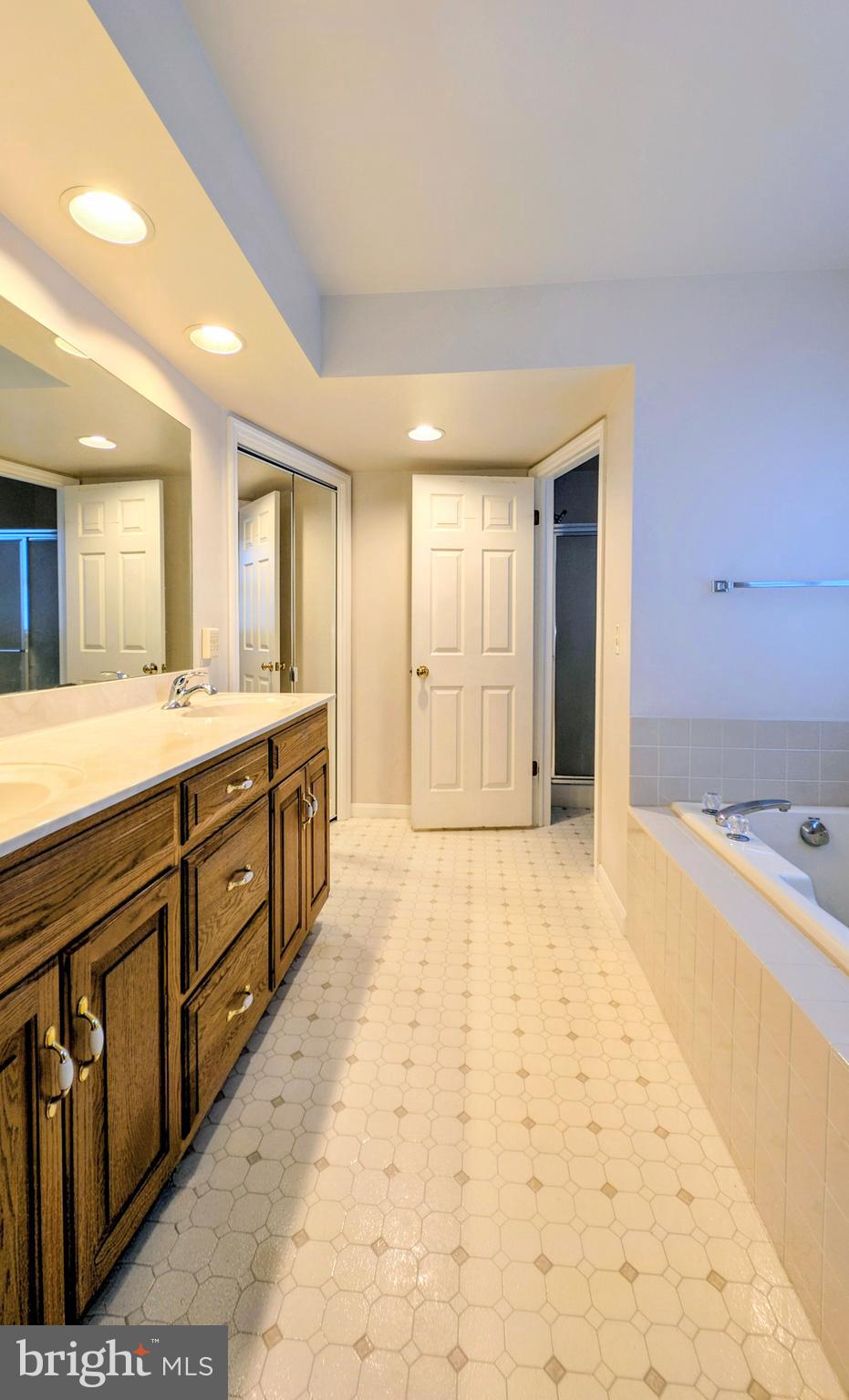 OREGON POINTE - Residential