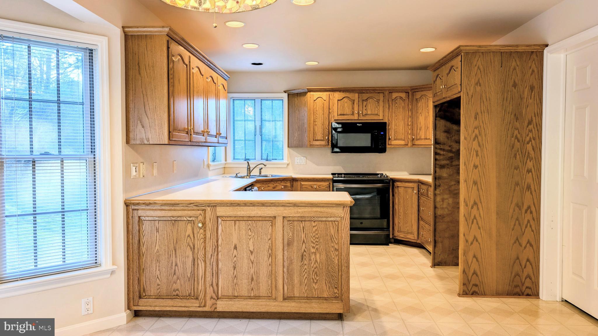 OREGON POINTE - Residential