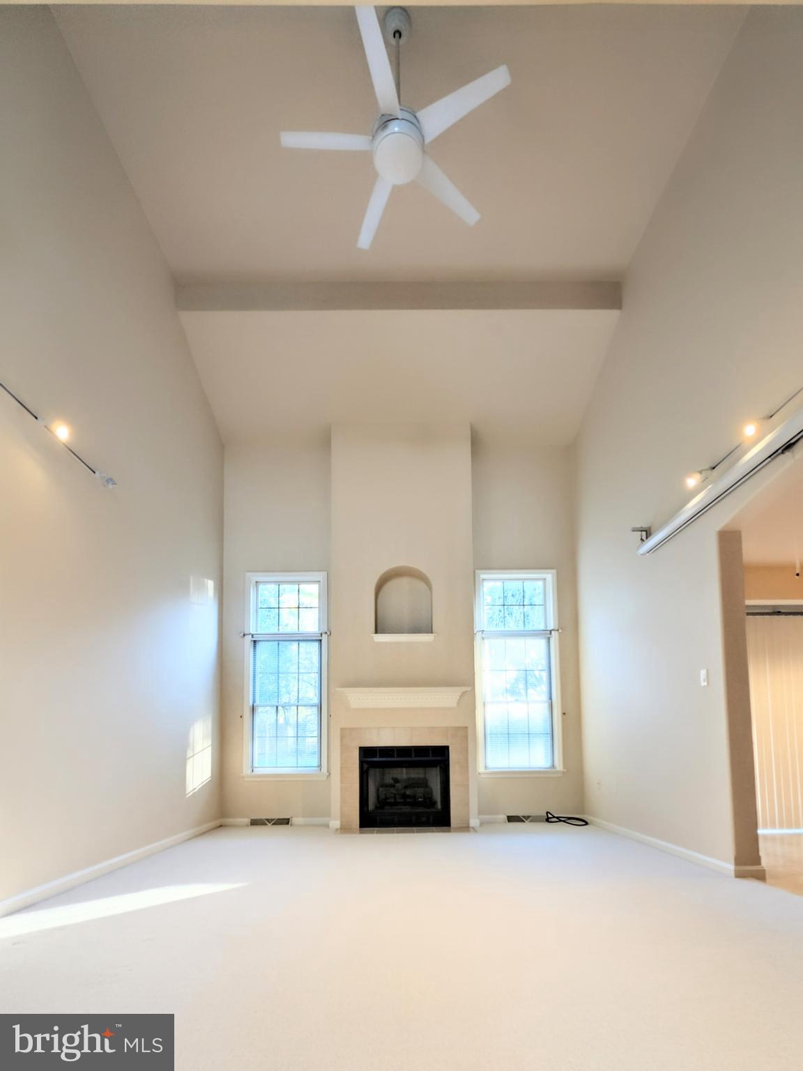 OREGON POINTE - Residential