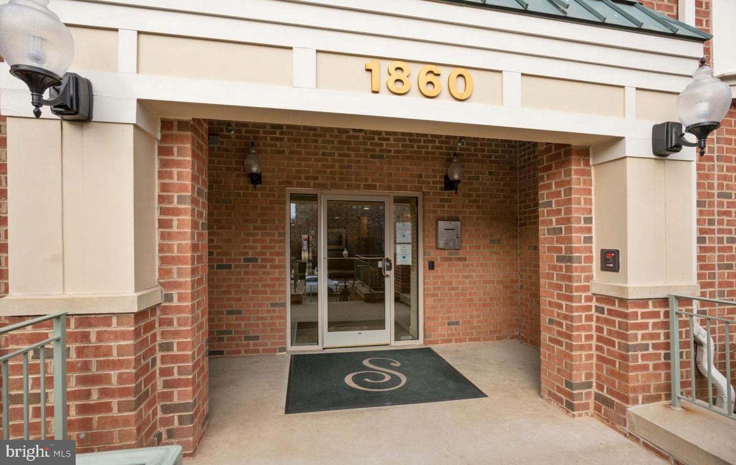 1860 STRATFORD PARK PLACE 201