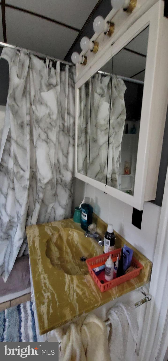 NORTHEAST READING - Residential