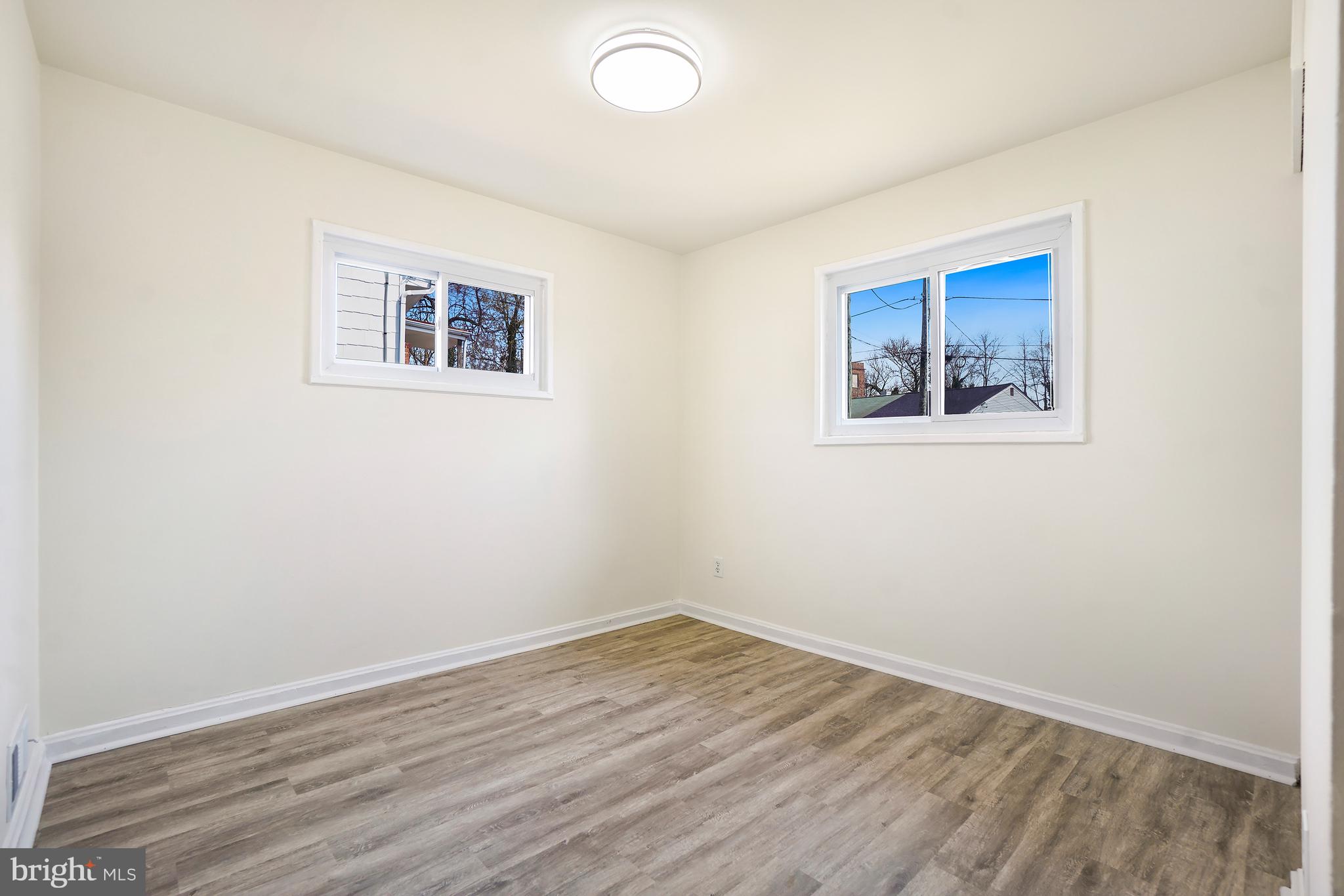 LYNFIELD - Residential