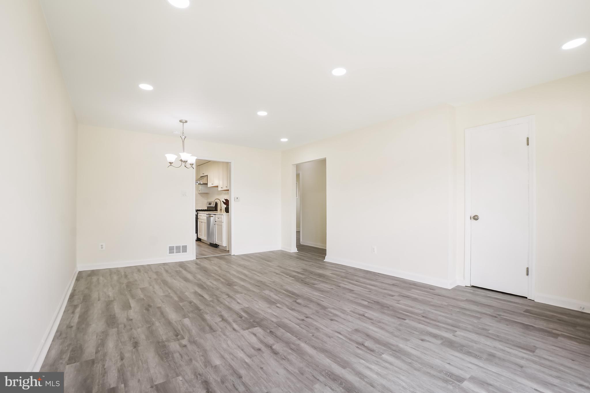LYNFIELD - Residential