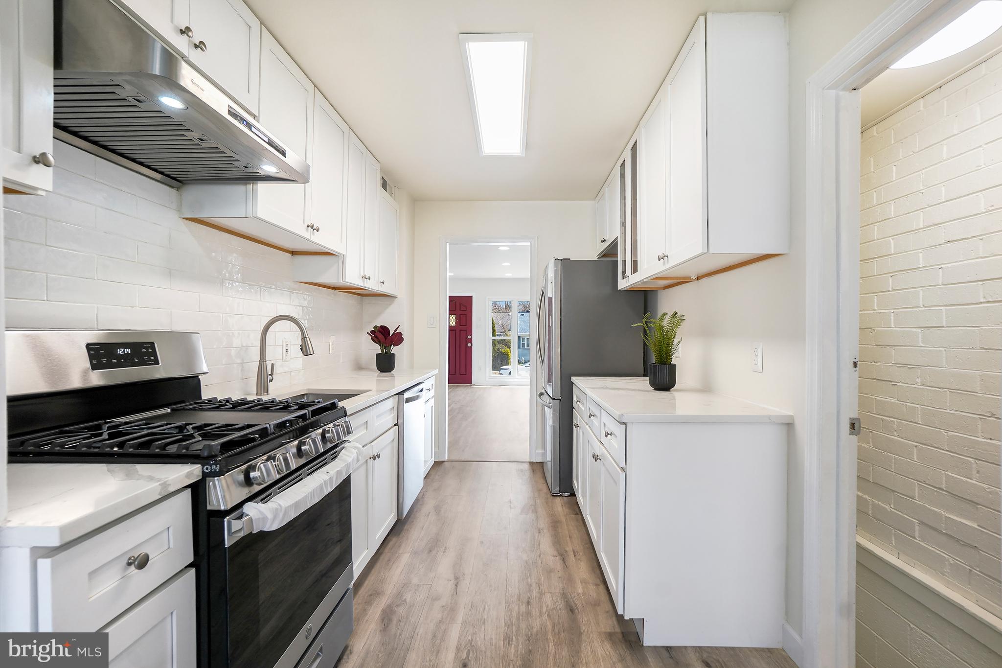 LYNFIELD - Residential