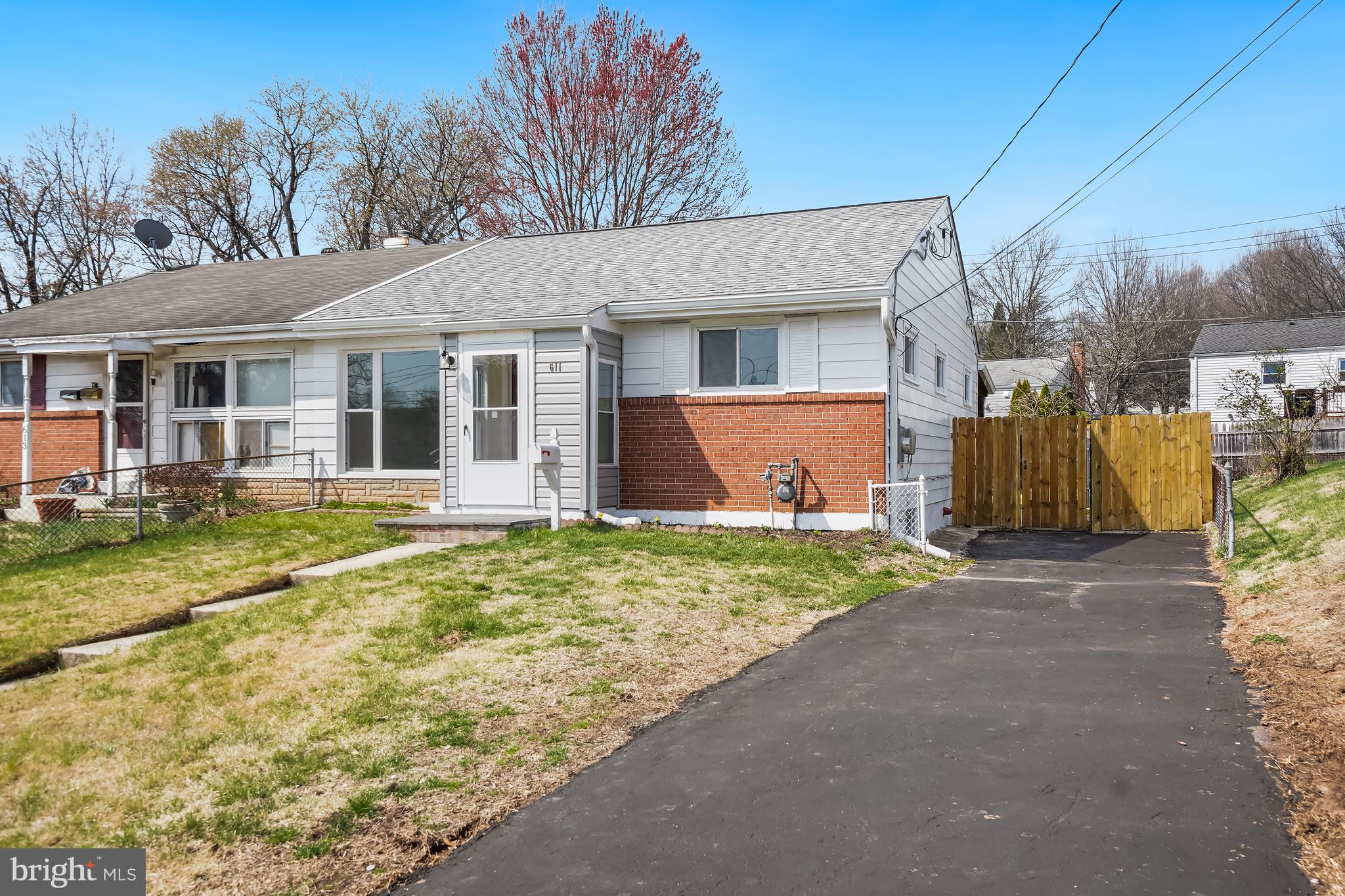LYNFIELD - Residential
