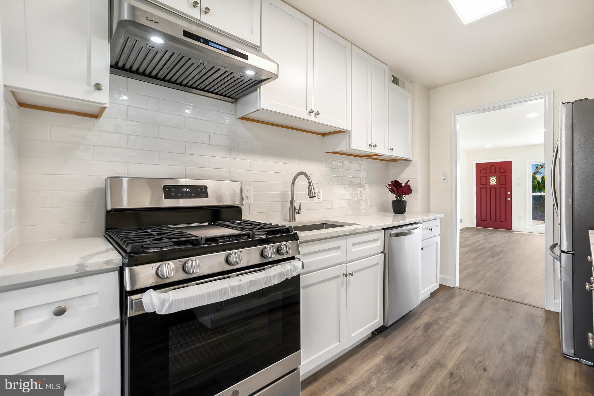 LYNFIELD - Residential
