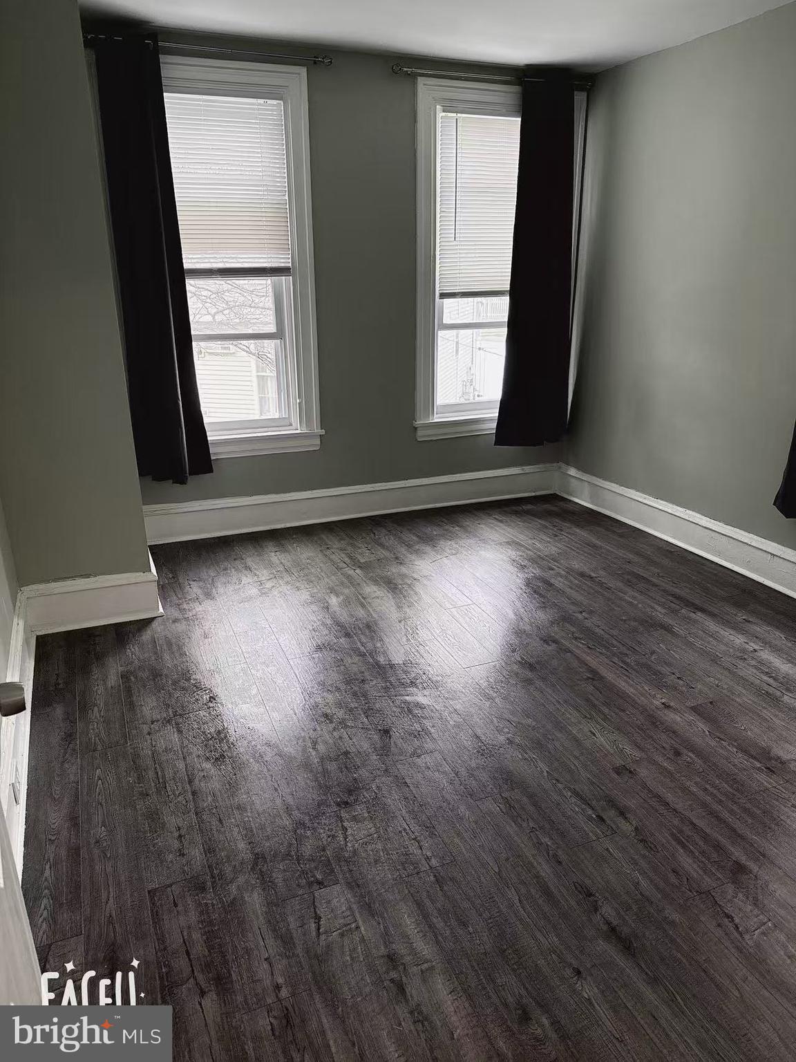 UNIVERSITY CITY - Residential