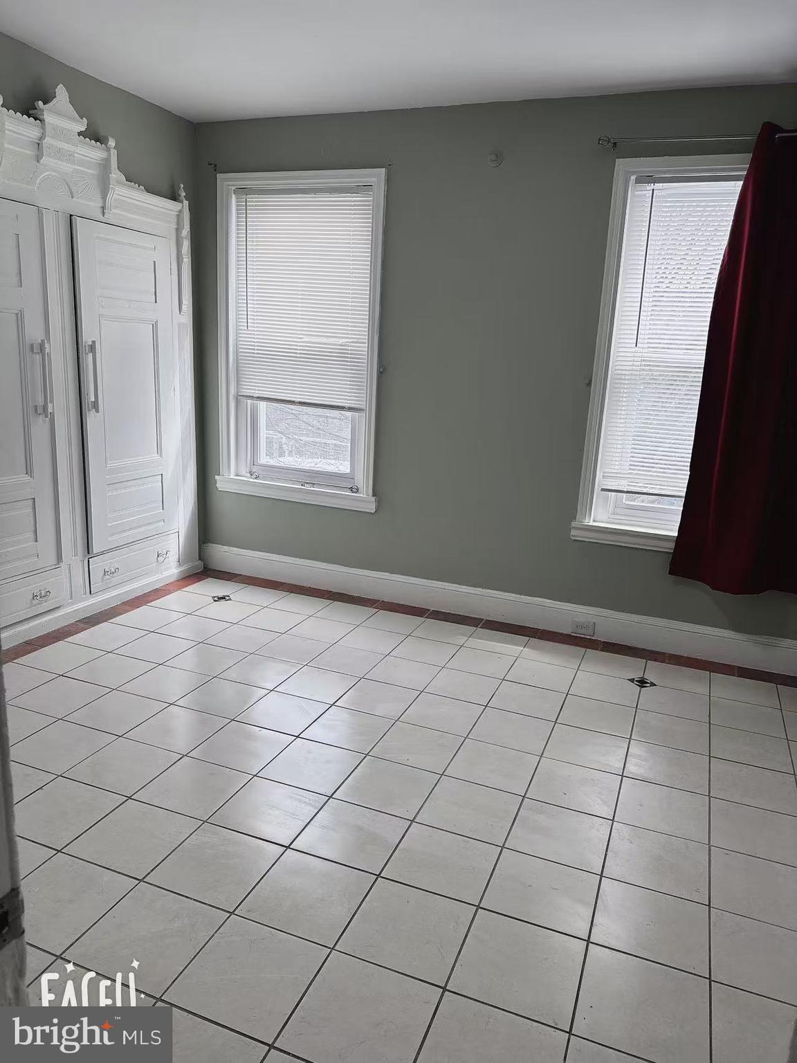 UNIVERSITY CITY - Residential