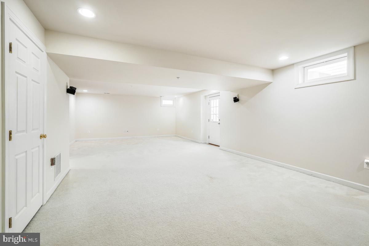 GREENWAY VILLAGE - Residential