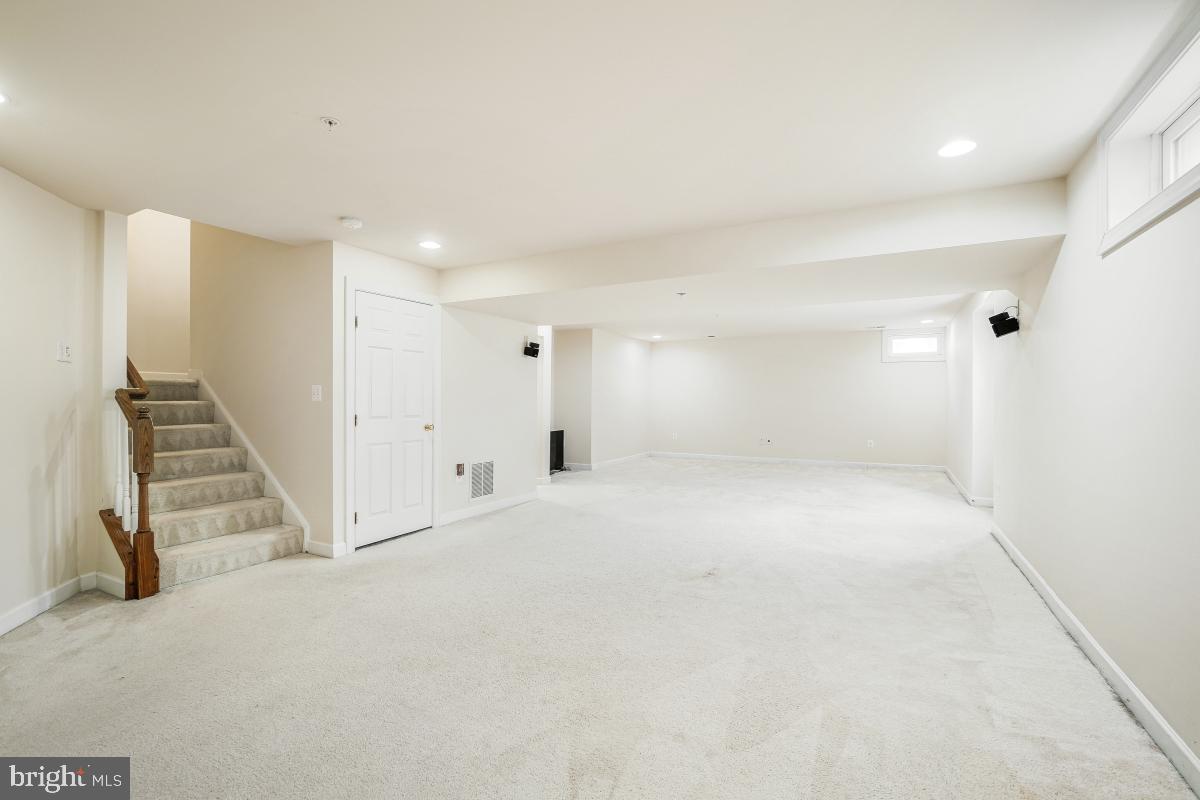 GREENWAY VILLAGE - Residential