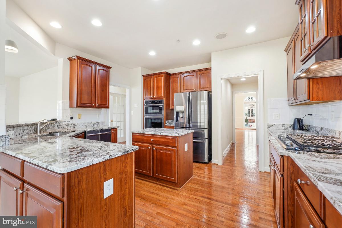 GREENWAY VILLAGE - Residential