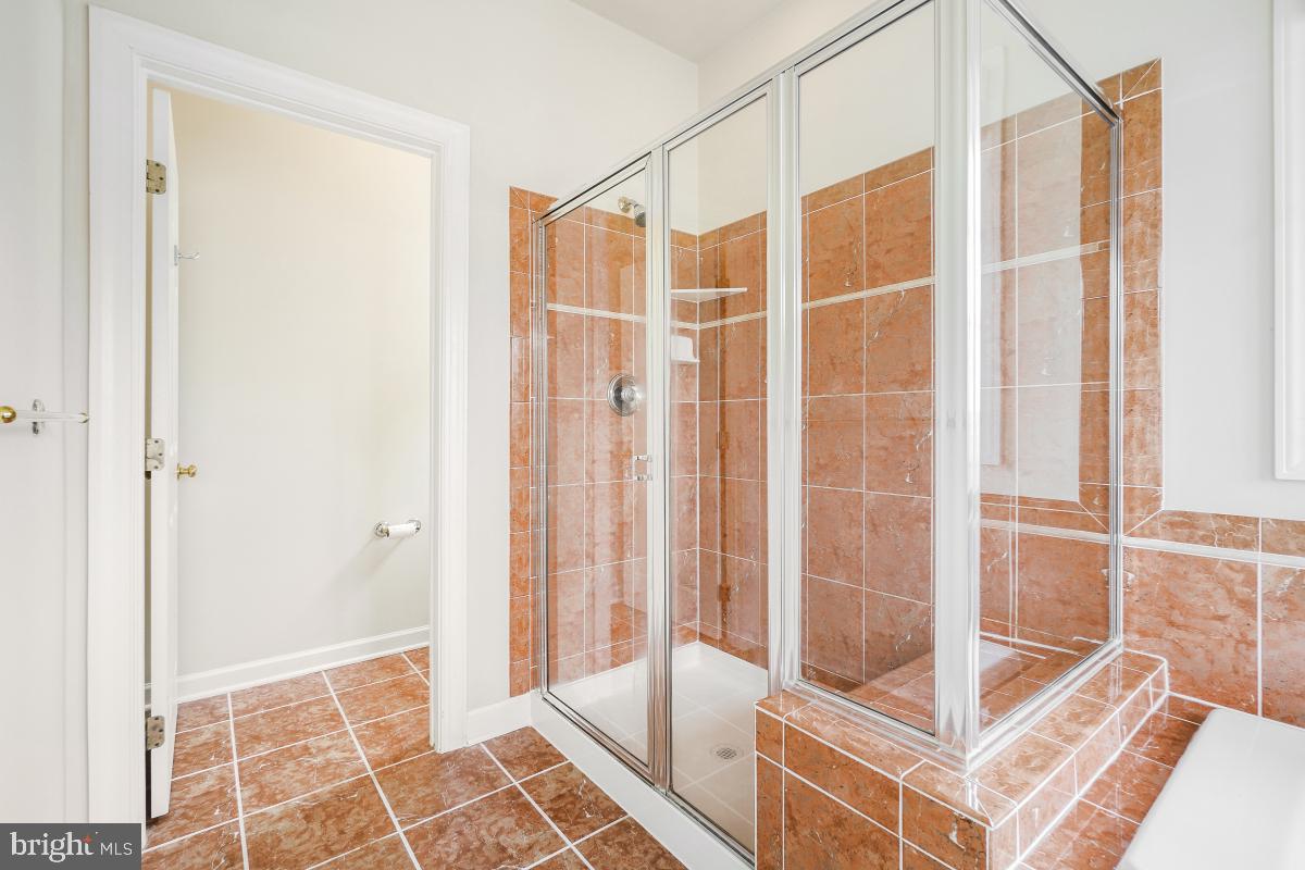 GREENWAY VILLAGE - Residential