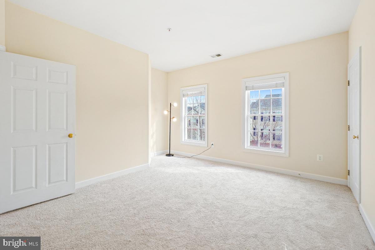 GREENWAY VILLAGE - Residential